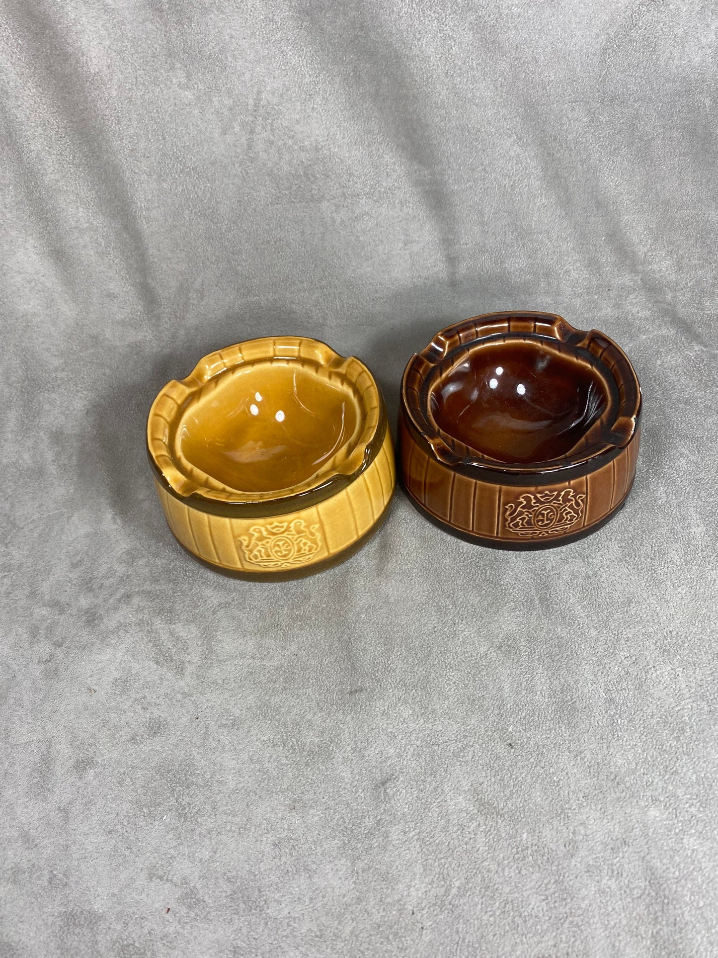 Set of 2 AG Jean Maire champagne ashtrays in brown and yellow ceramic vintage 1950s