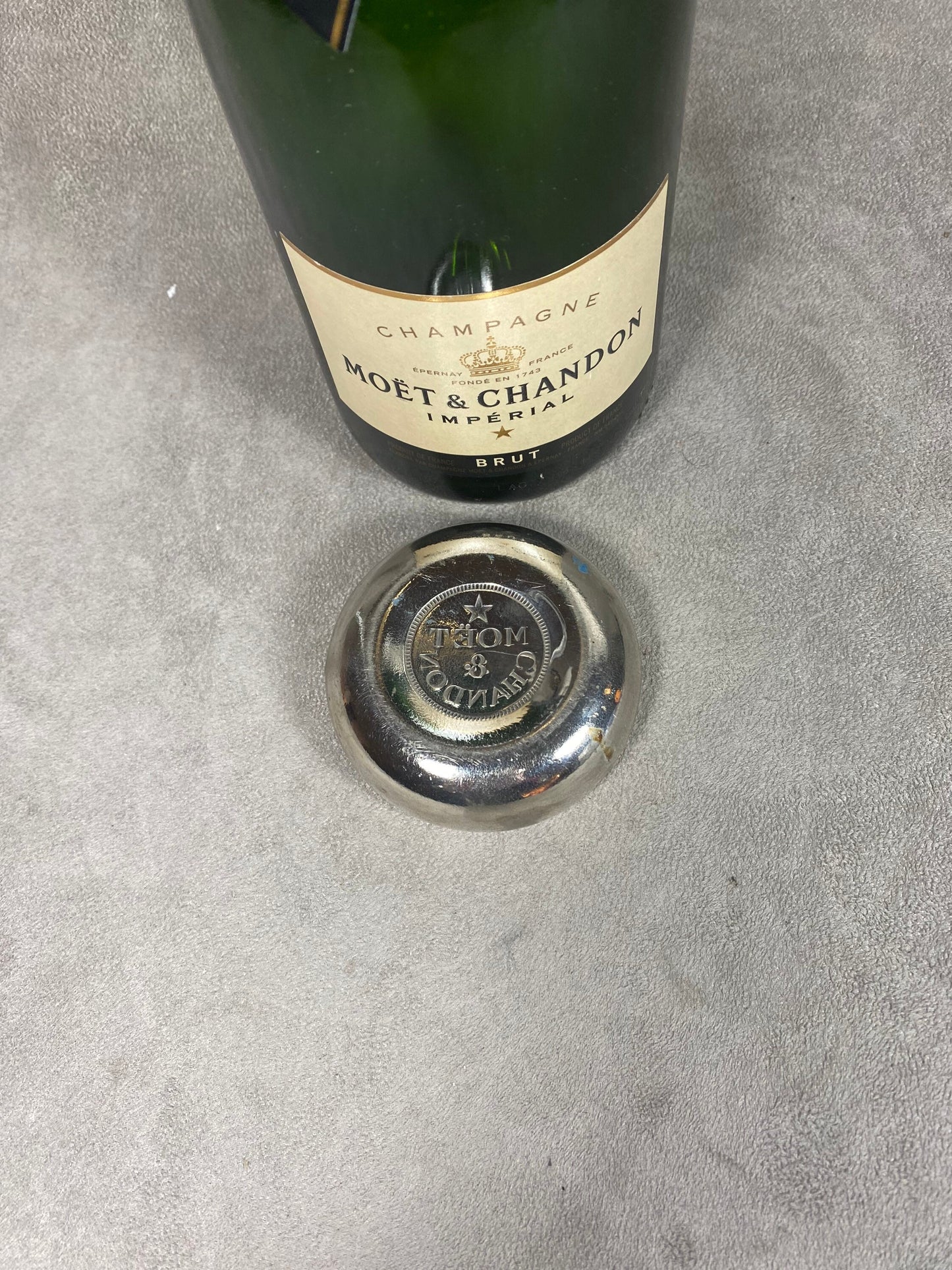 Cendrier tastevin en metal Moet et Chandon vintage made in France