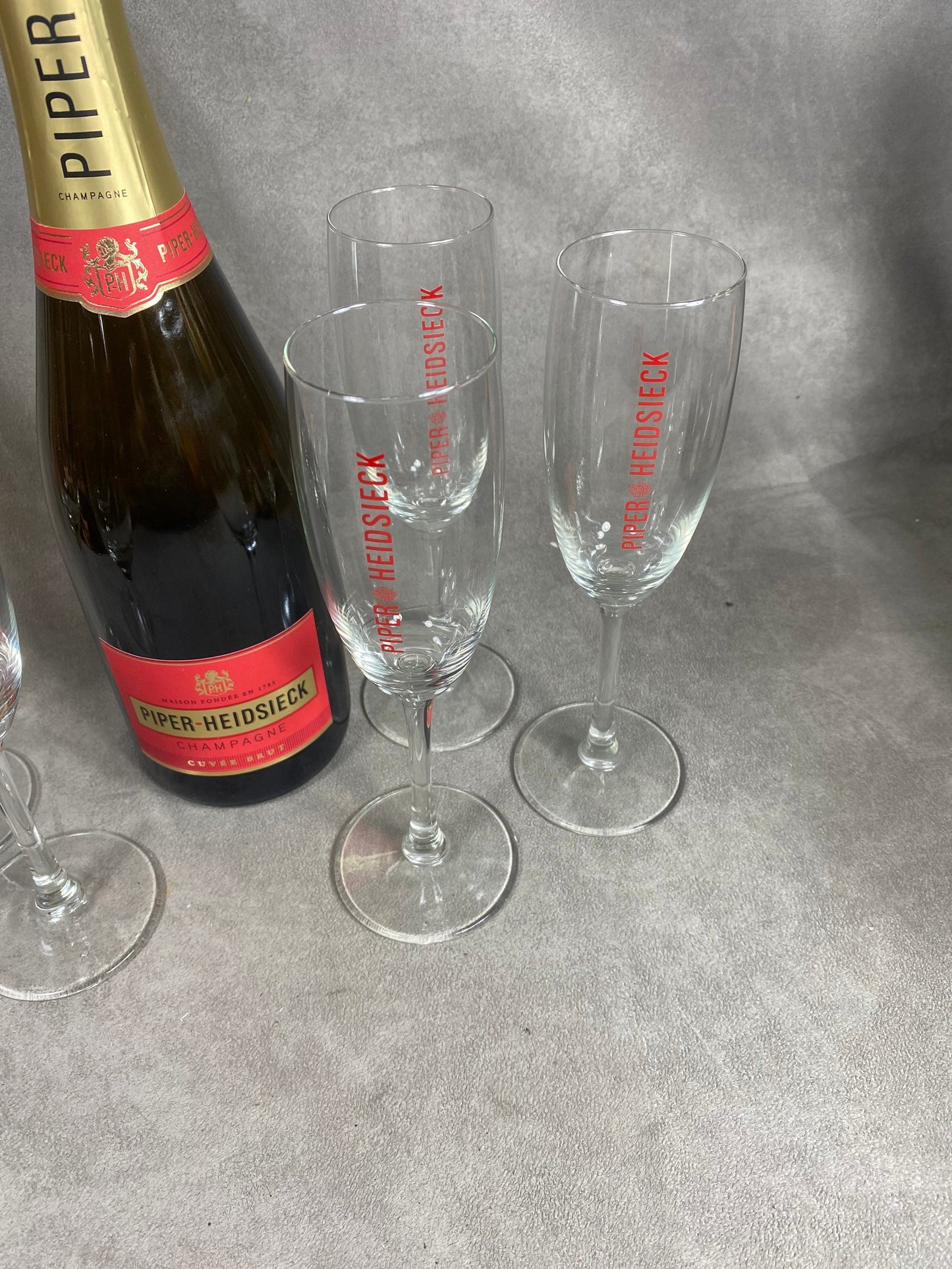 Lot de 6 flûtes à Champagne en verre Piper-Heidsieck Reims Années 1990
