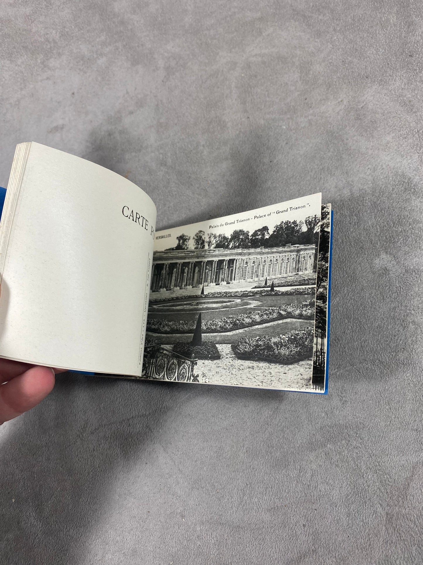 Cardboard postcard booklet of Versailles and the Trianon in Paris Made in France 1950s