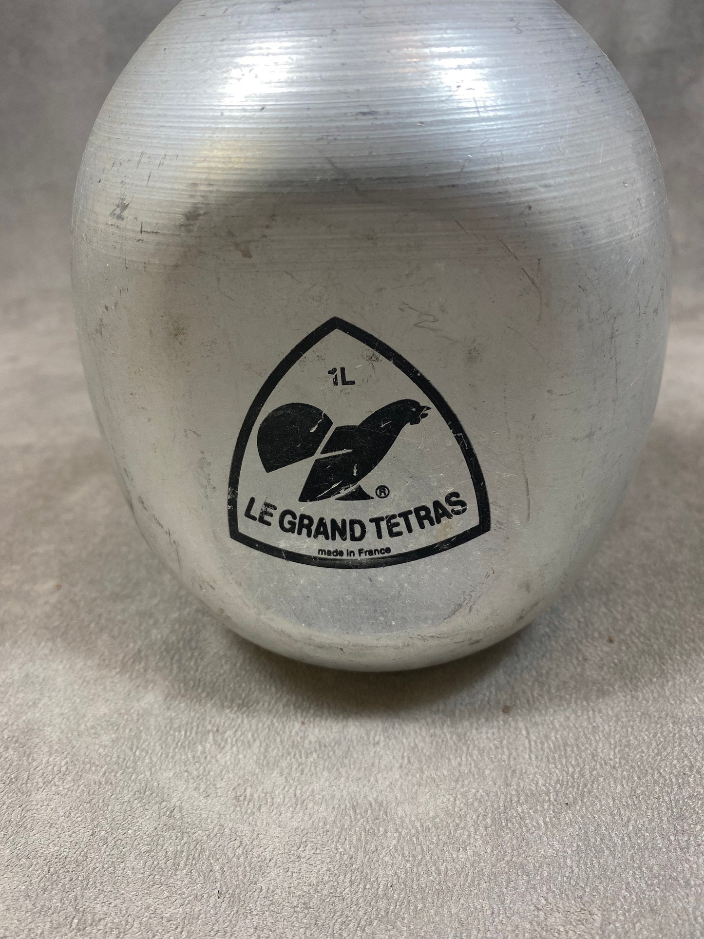 Le Grand Tétras aluminum bottle with vintage mechanical cap, capacity 0.5 liters, Made in France