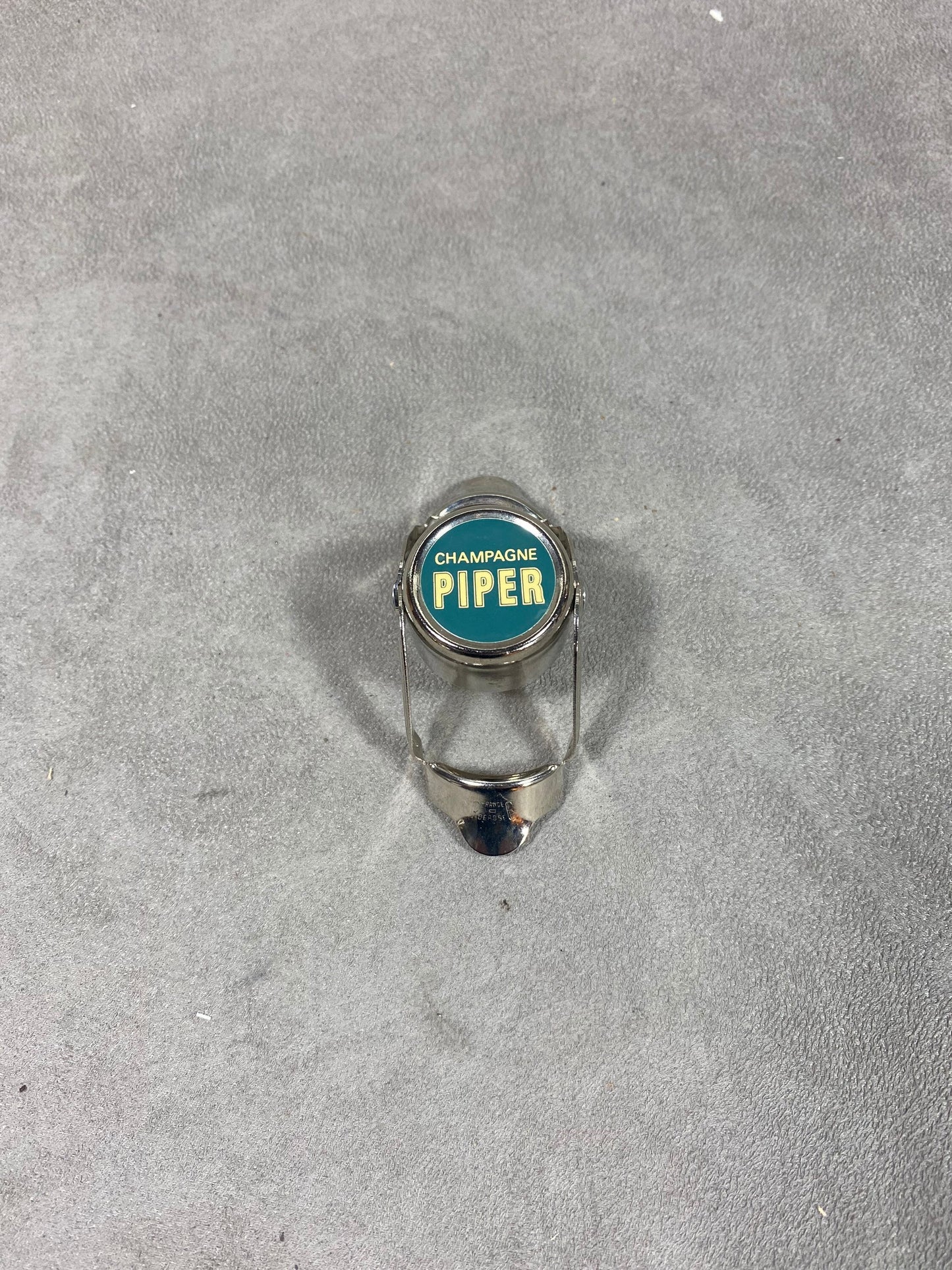 Champagne Piper metal stopper for opened champagne bottles