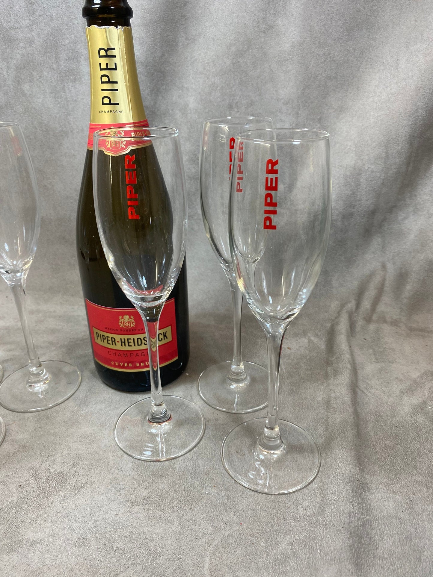 Lot de 6 flûtes à Champagne en verre Piper-Heidsieck Reims Années 1980