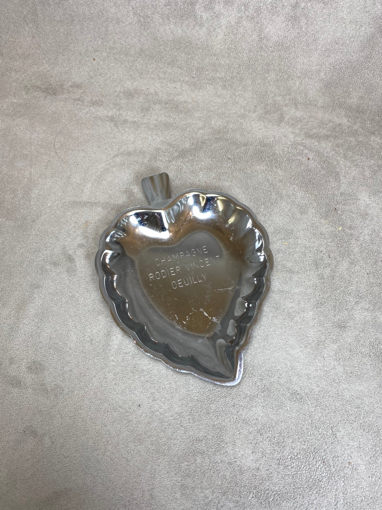 Rodier Vincent champagne metal ashtray in the shape of a vintage vine leaf made in France