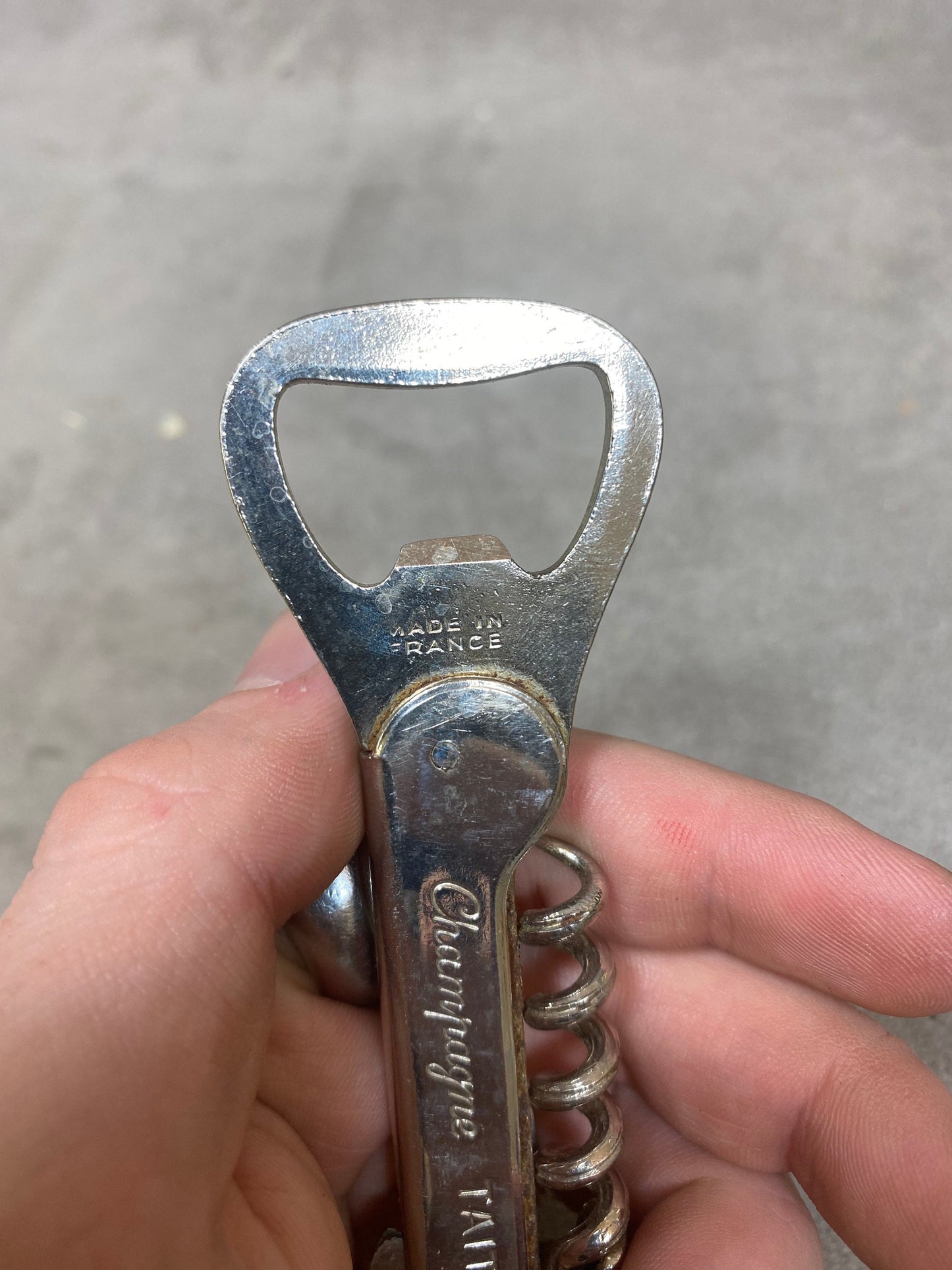 Taittinger Décapsuleur, Tire-bouchon en acier vintage Made in France, Wine Collectors, French Wine