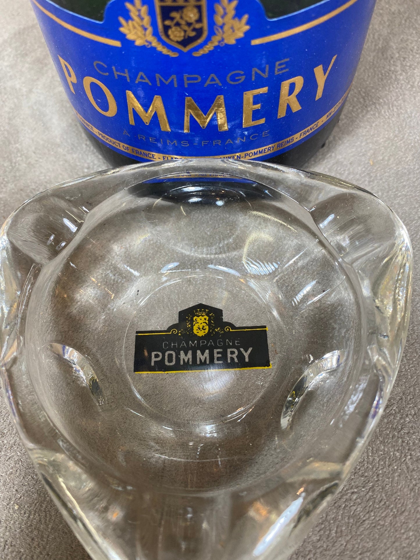 Cendrier vintage champagne POMMERY en verre Made in France