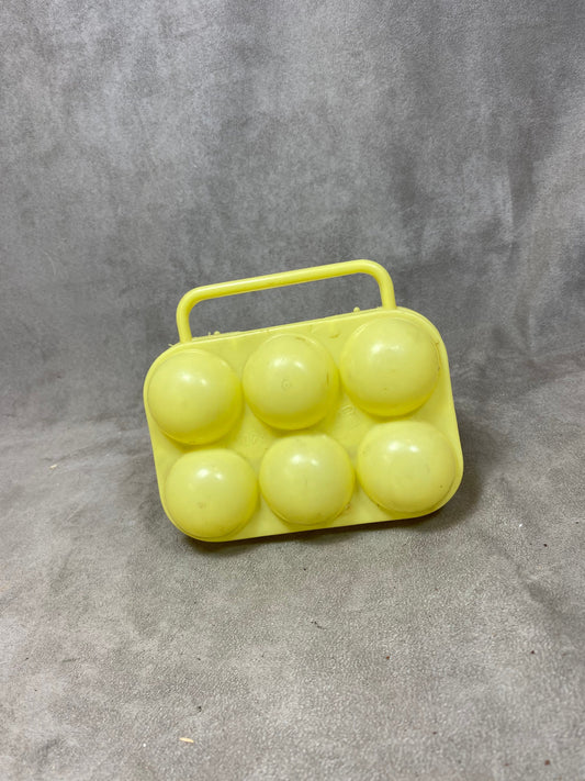 Syla yellow plastic 6 egg box retro kitchen 1960s Made in France
