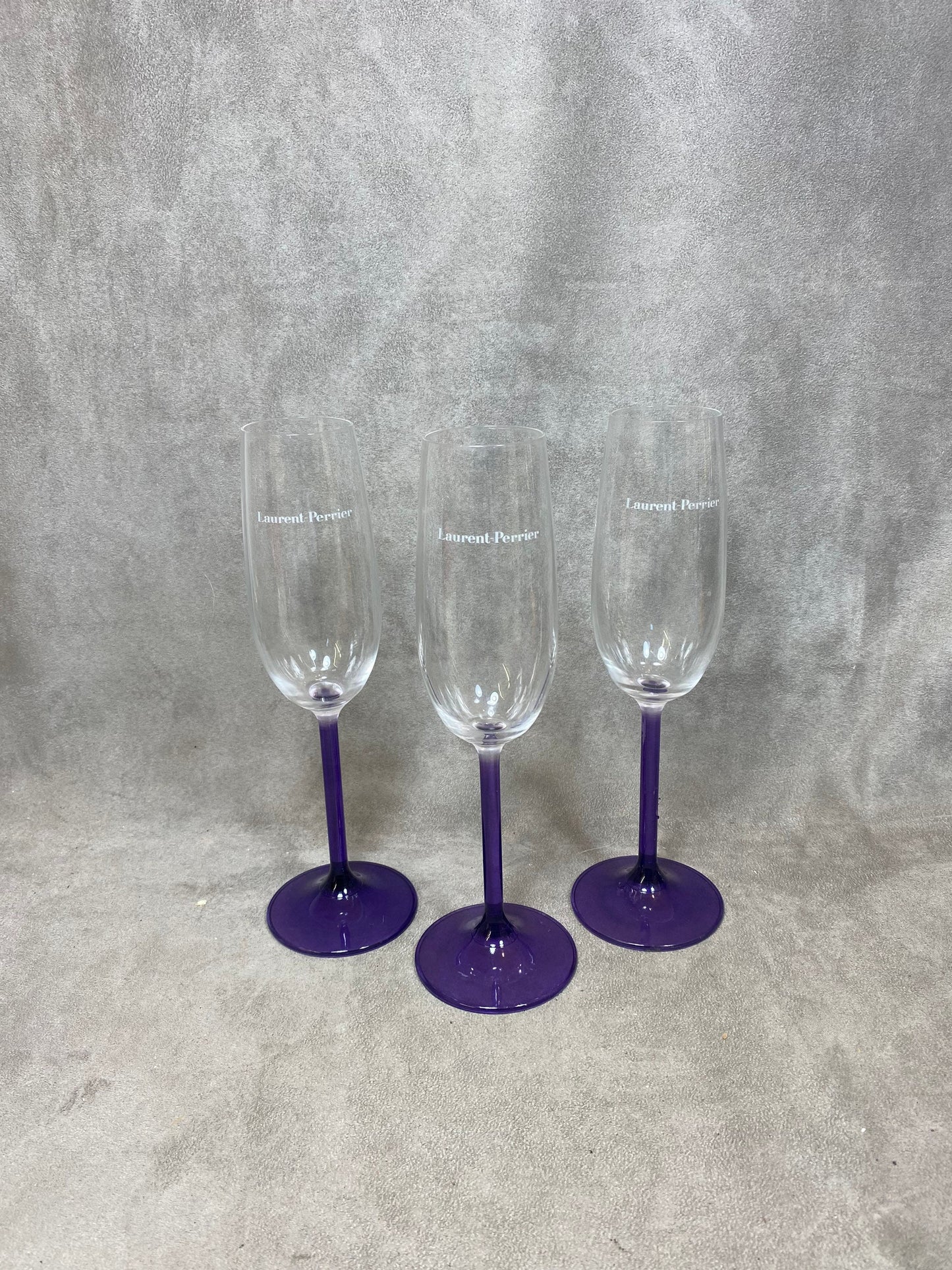 Lot de 3 flutes en verre violet vintage  Champagne Laurent-Perrier Made in france