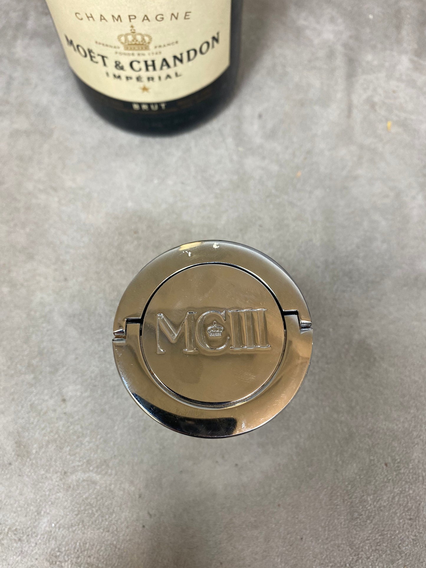 SEHR SELTENE Möet &amp; Chandon Vintage MCIII Champagnerkorken aus Stahl