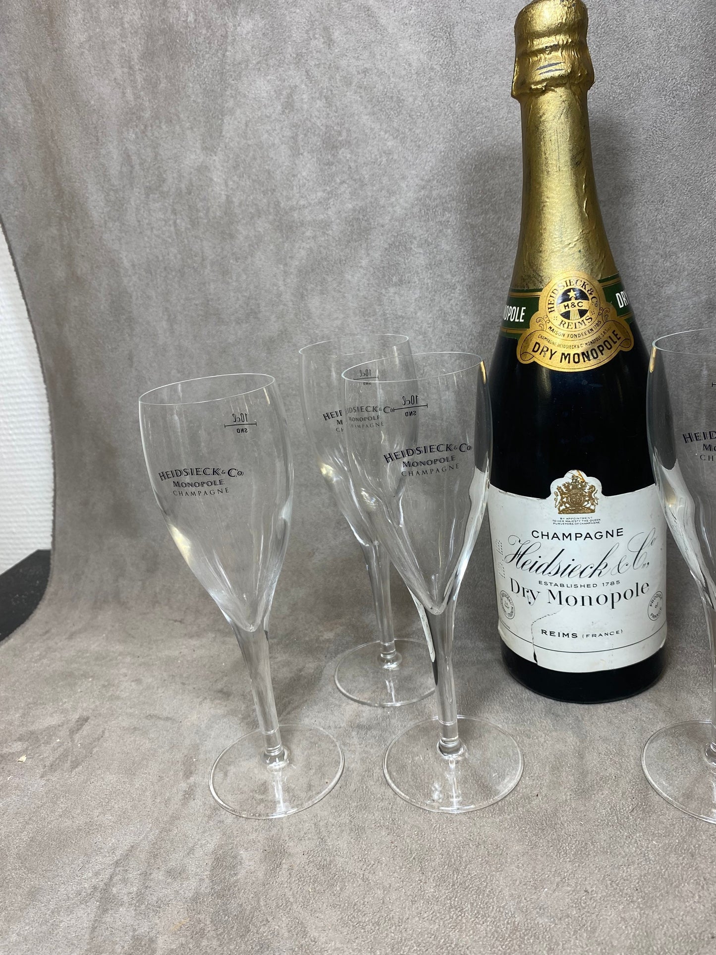 Lot de 6 flûtes à Champagne en verre Heidsieck Monopole Reims Années 1990