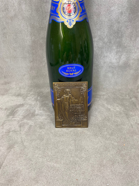 RARE Magnet Pommery Cuvée Louise vintage Années 1950