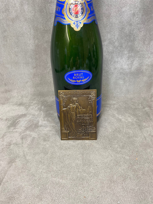 RARE Magnet Pommery Cuvée Louise vintage Années 1950