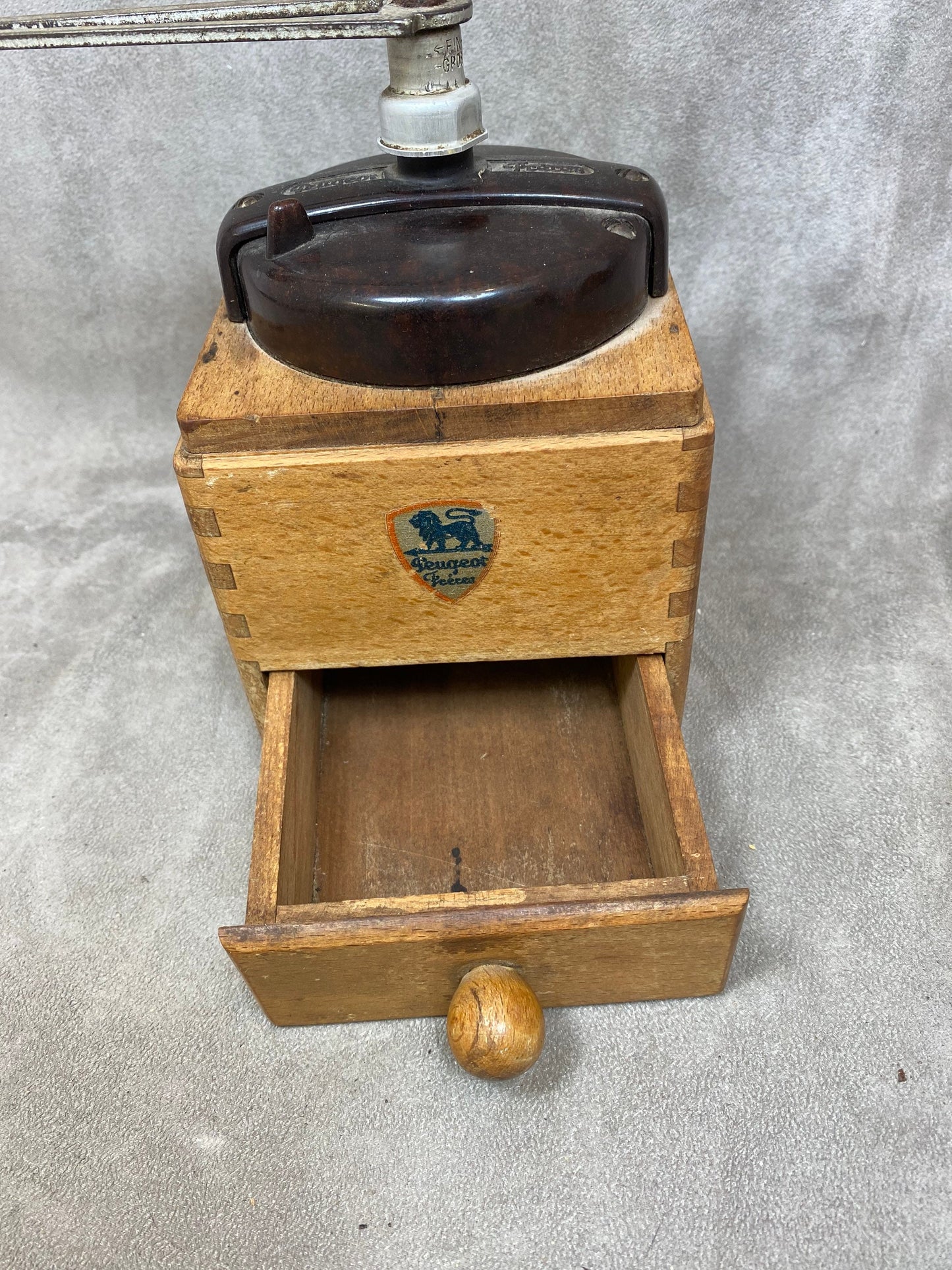 Peugeot Frères wooden coffee grinder model EX dated between 1947 and 1960 Shabby chic Made in France