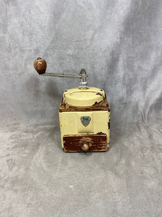Peugeot Frères beige sheet metal and wood coffee grinder, EX model, dated between 1947 and 1960, Shabby chic, Made in France