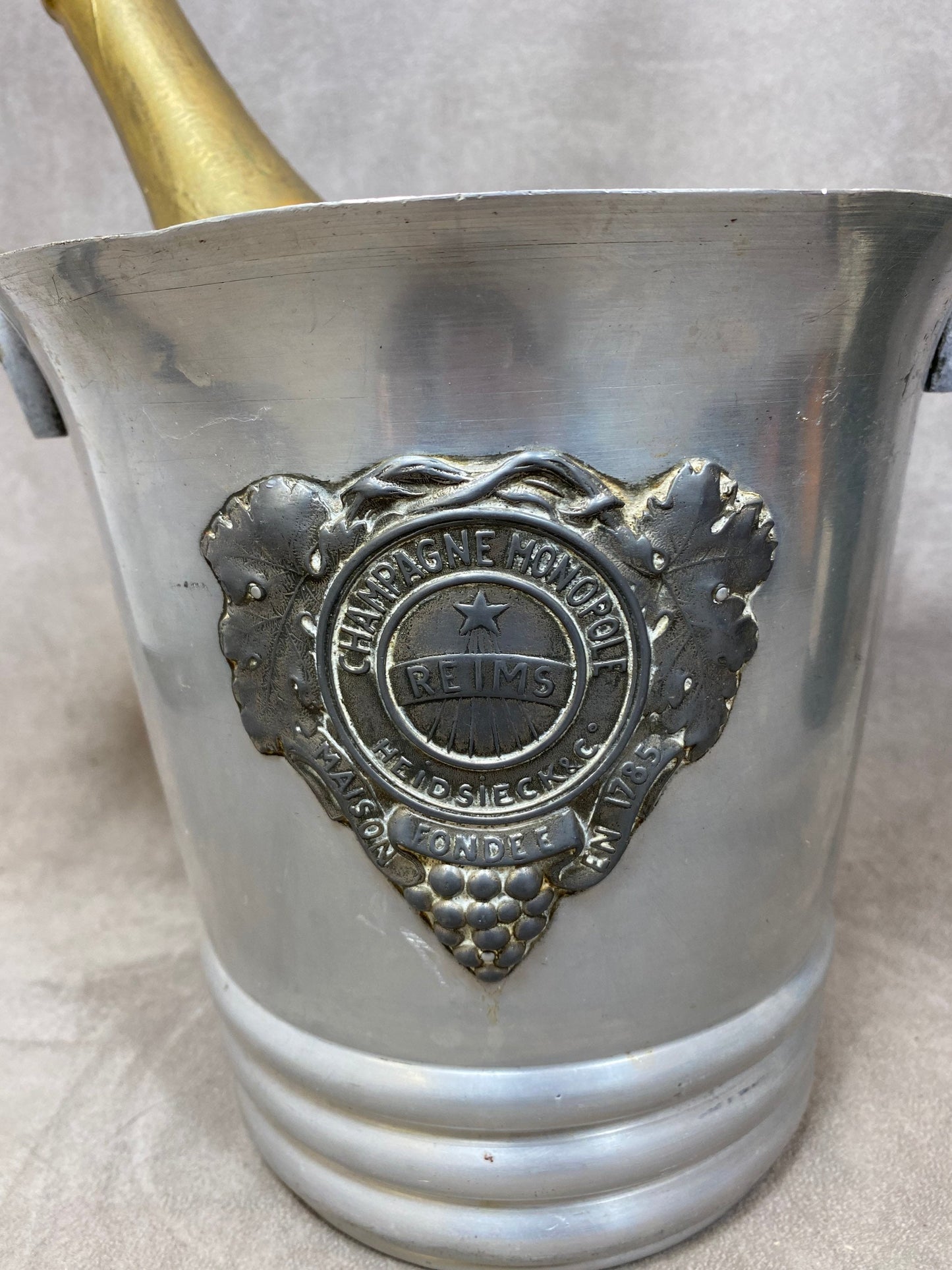 SEHR SELTENER Heidsieck&amp;Co Dry Monopole Champagnerkühler mit Art Deco Aluminiumgriffen ARGIT Vintage 1930