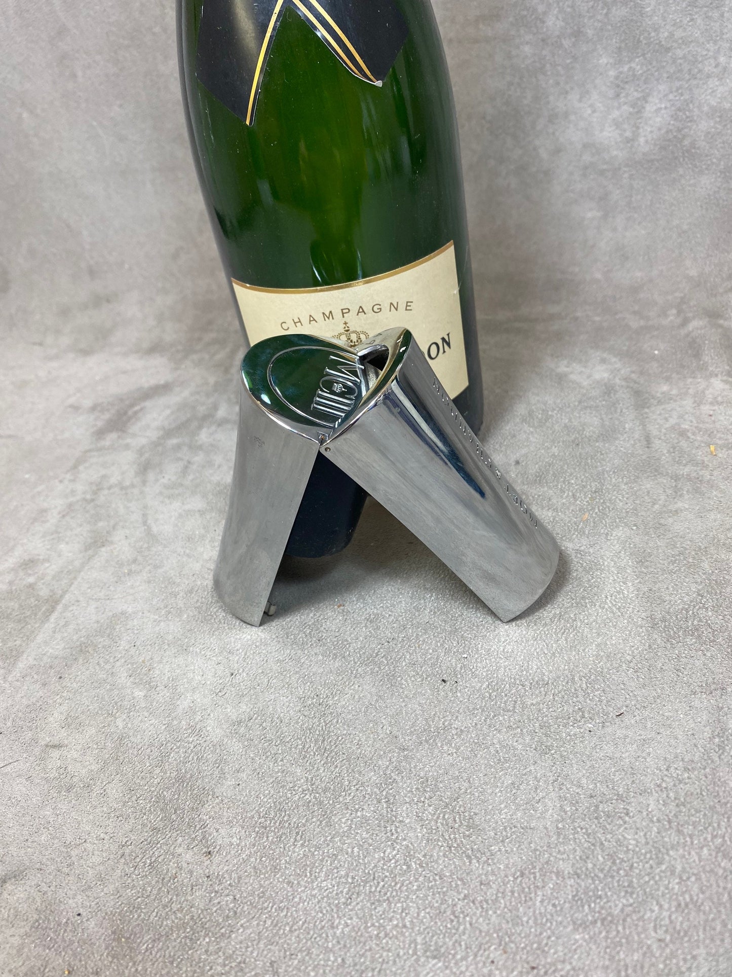 VERY RARE Bouchons stoppeur champagne en acier Möet & Chandon cuvée MCIII vintage