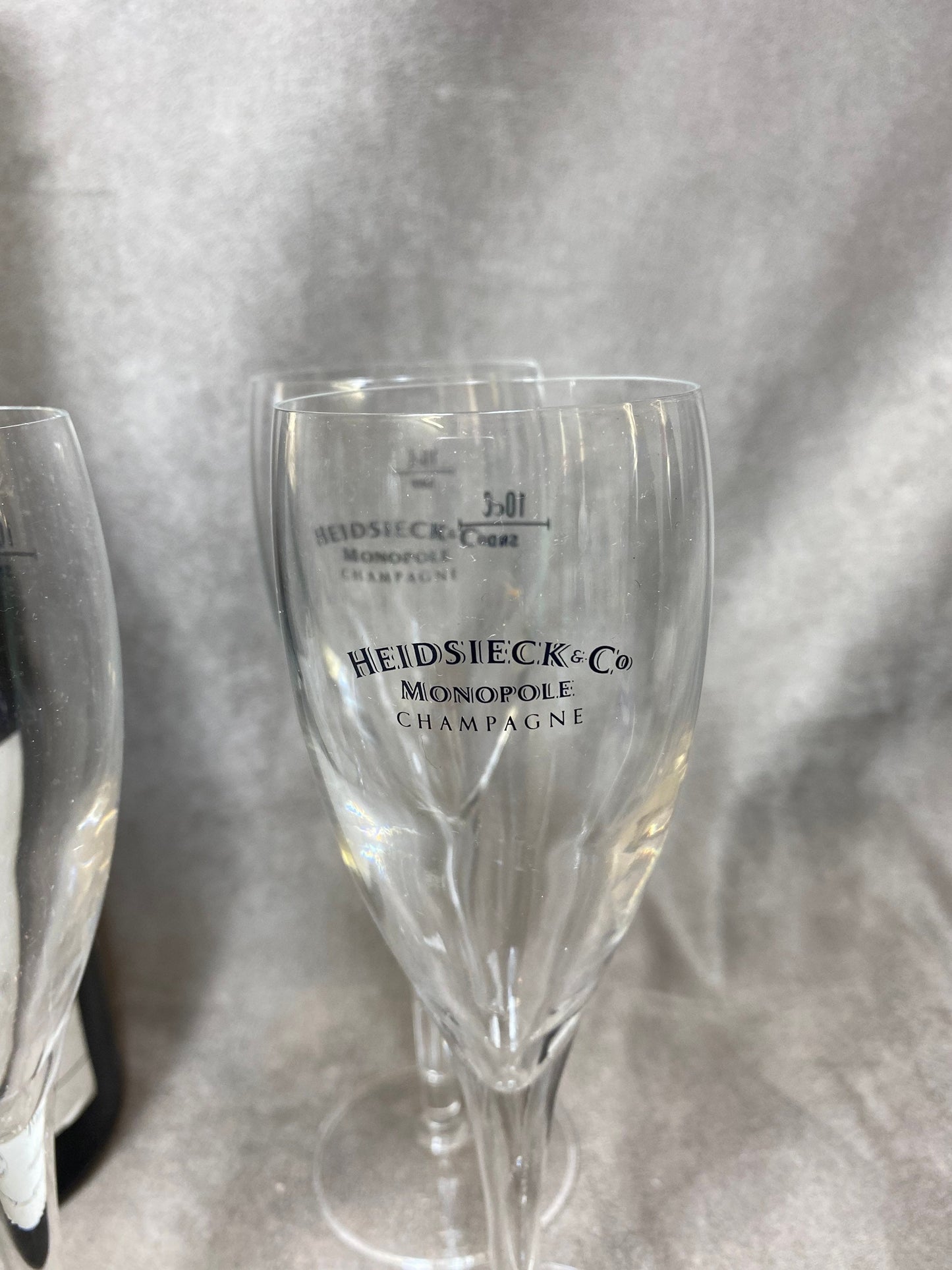 Lot de 6 flûtes à Champagne en verre Heidsieck Monopole Reims Années 1990