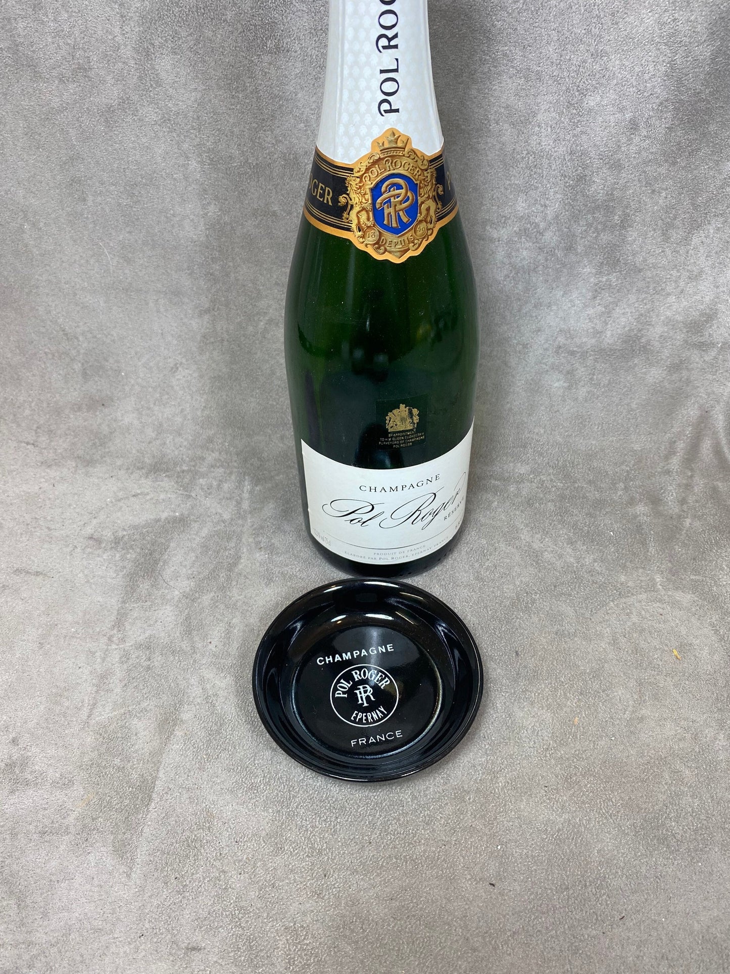 Cendrier champagne Pol Roger en porcelaine noire Made in France Années 1980