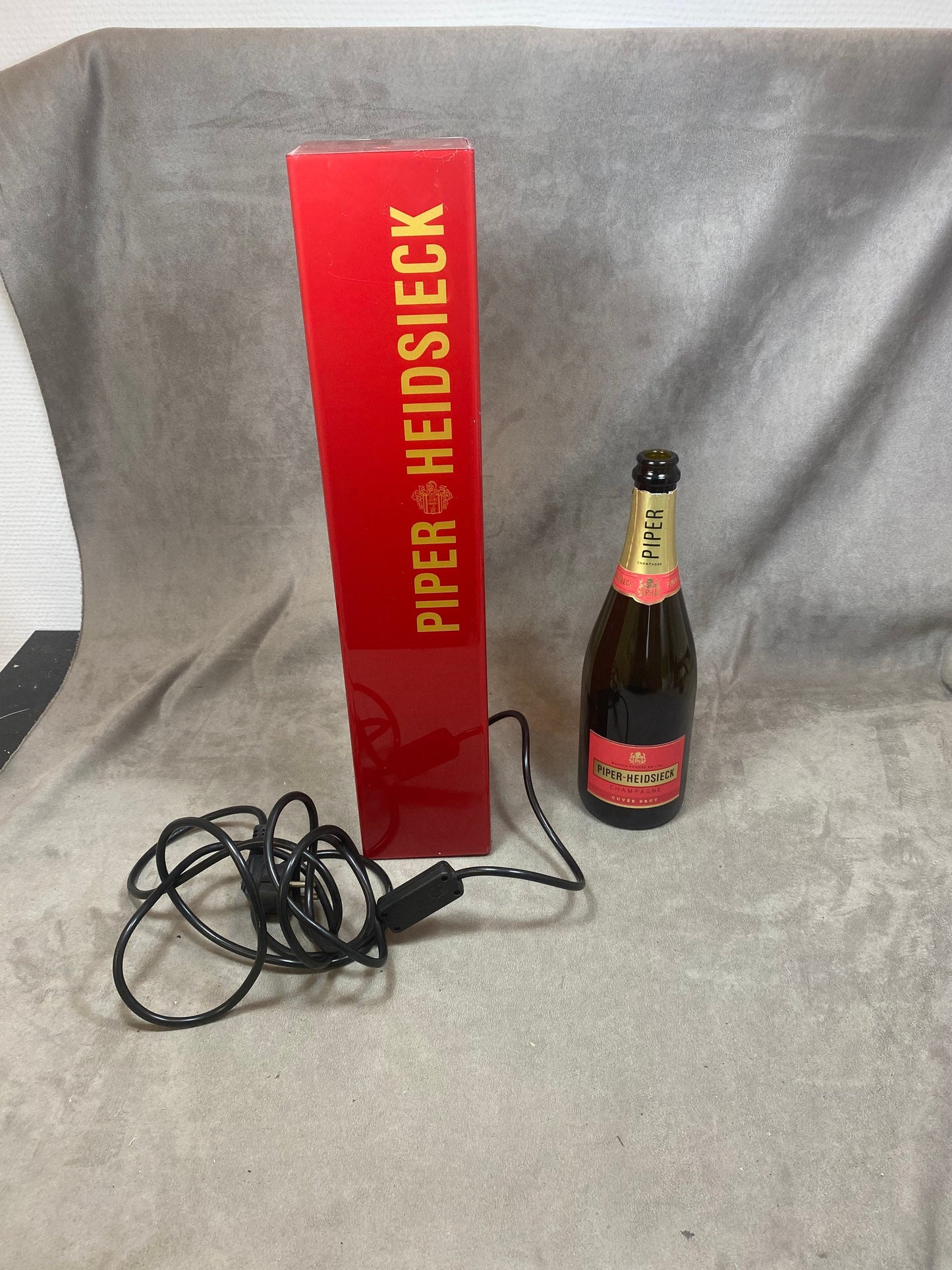 VERY RARE Piper-Heidsieck enseigne lumineuse lampe rouge , Champagne français, Cadeau Champagne Made in Holland