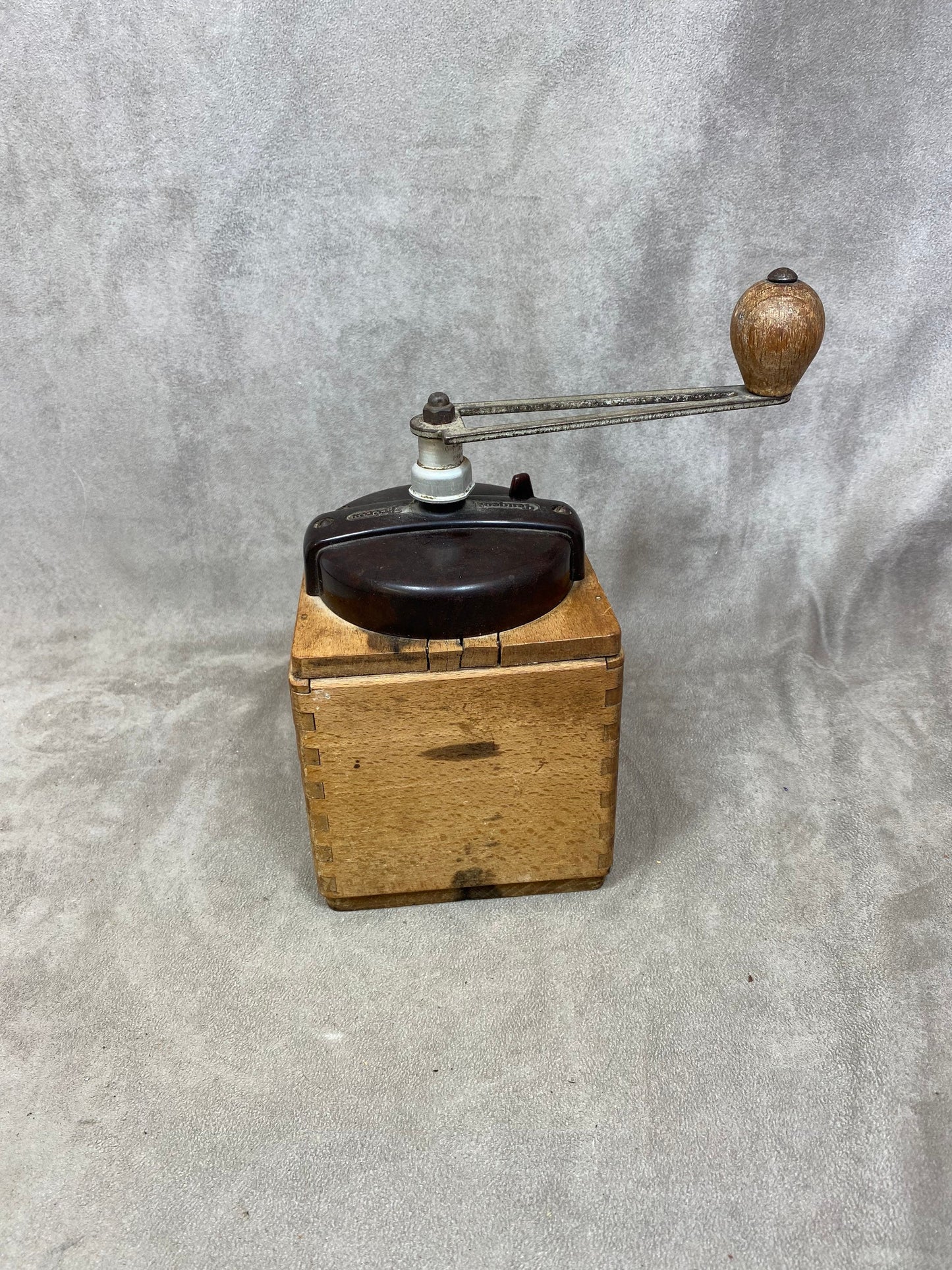 Peugeot Frères wooden coffee grinder model EX dated between 1947 and 1960 Shabby chic Made in France