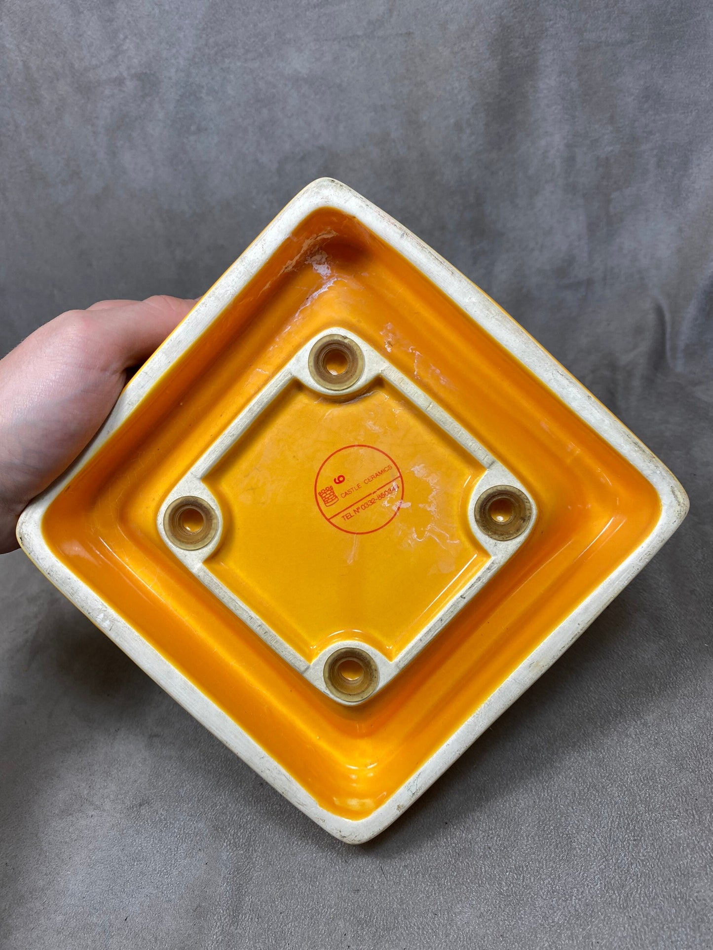 CUTTY SARK vintage ceramic whisky yellow ashtray made in France 1970s