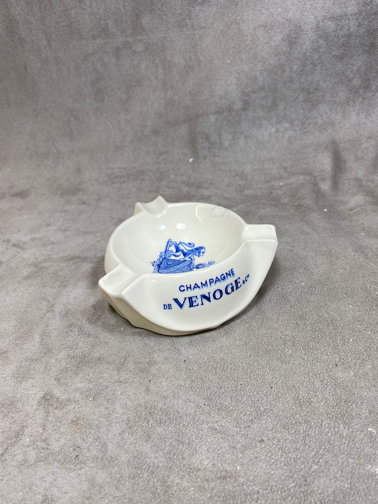 De Venoge champagne ashtray in Villeroy and Boch ceramic Made in France 1950s