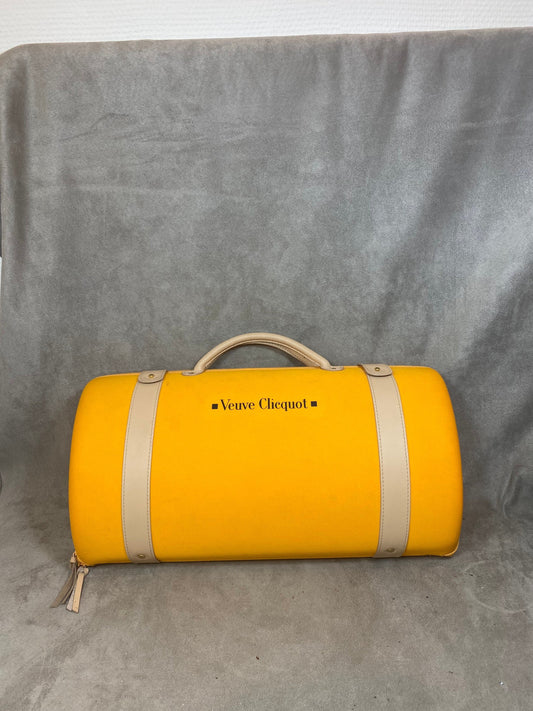 Veuve Clicquot bag for champagne bottle with its two flutes Made in France