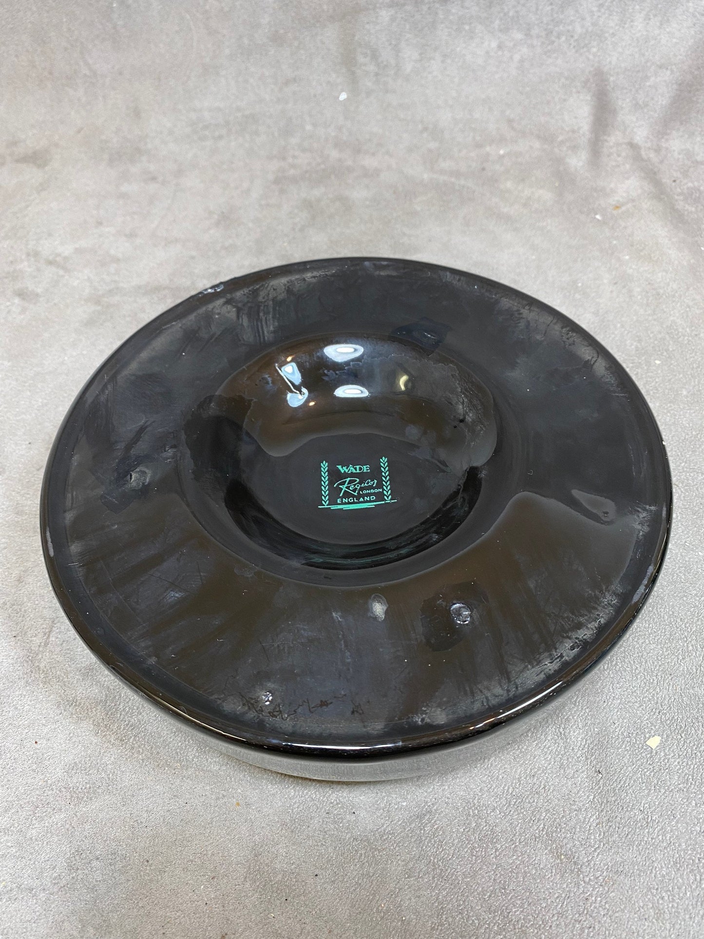 RARE XXL VAT 69 Finest Scotch Whisky Ashtray in Vintage Black Porcelain Wade Made in England