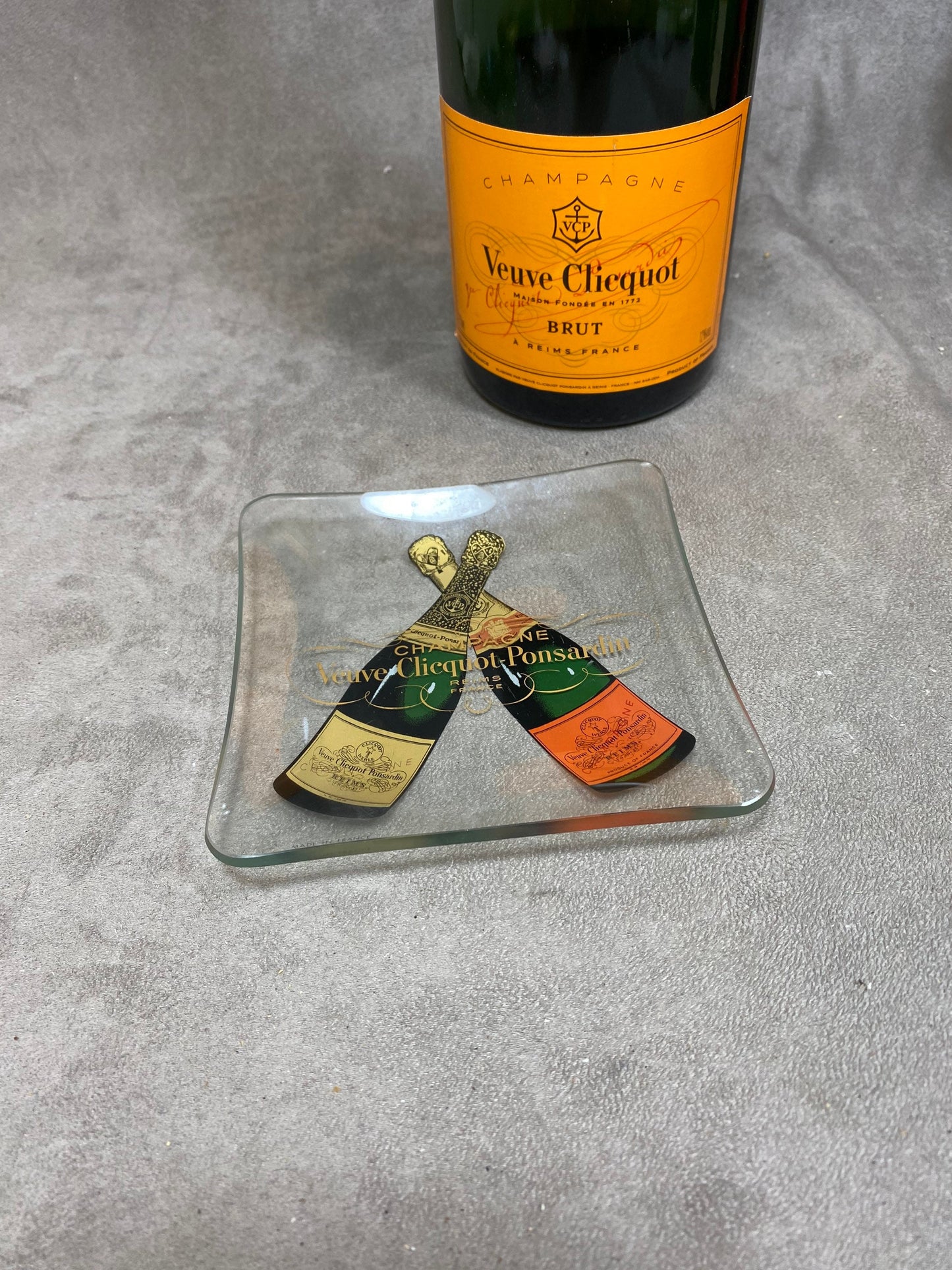 SELTENER Veuve Clicquot Ponsardin Aschenbecher, Vintage-Werbeartikel aus Glas, Champagner Reims, Frankreich, Vintage