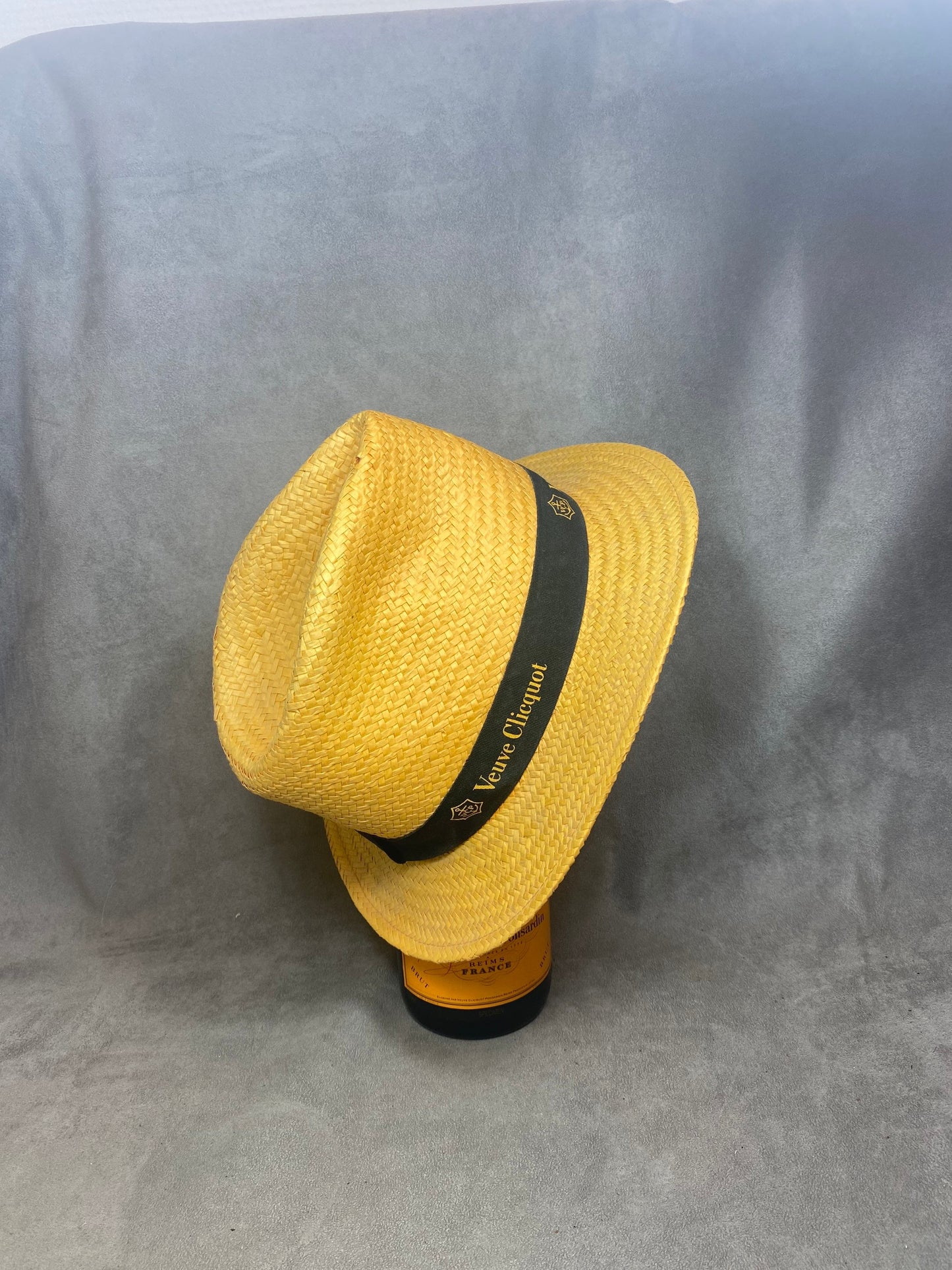 RARE Chapeau de paille Champagne Veuve Clicquot Ponsardin vintage en paille