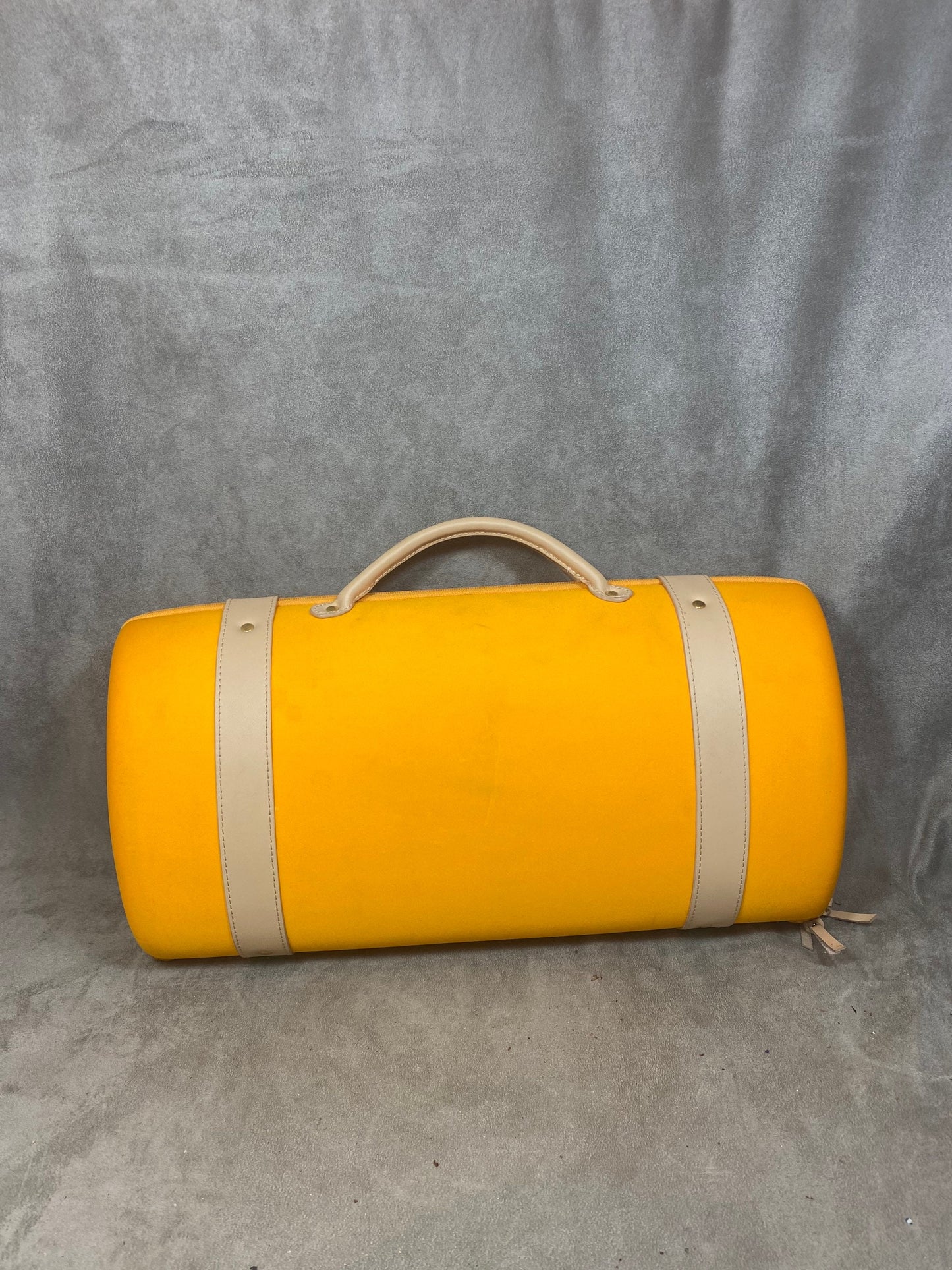 Veuve Clicquot bag for champagne bottle with its two flutes Made in France