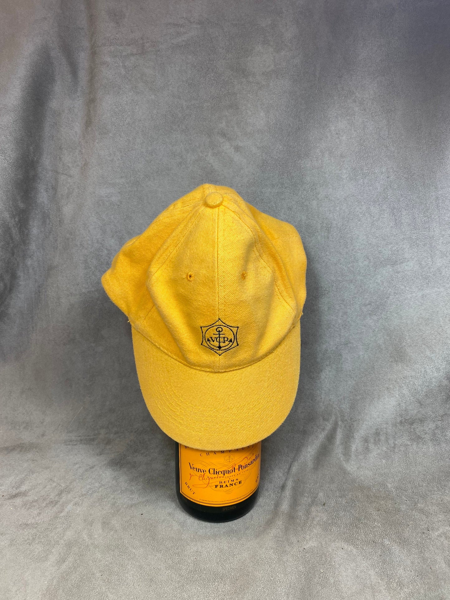 RARE Casquette collector vintage en coton orange Champagne Veuve Clicquot