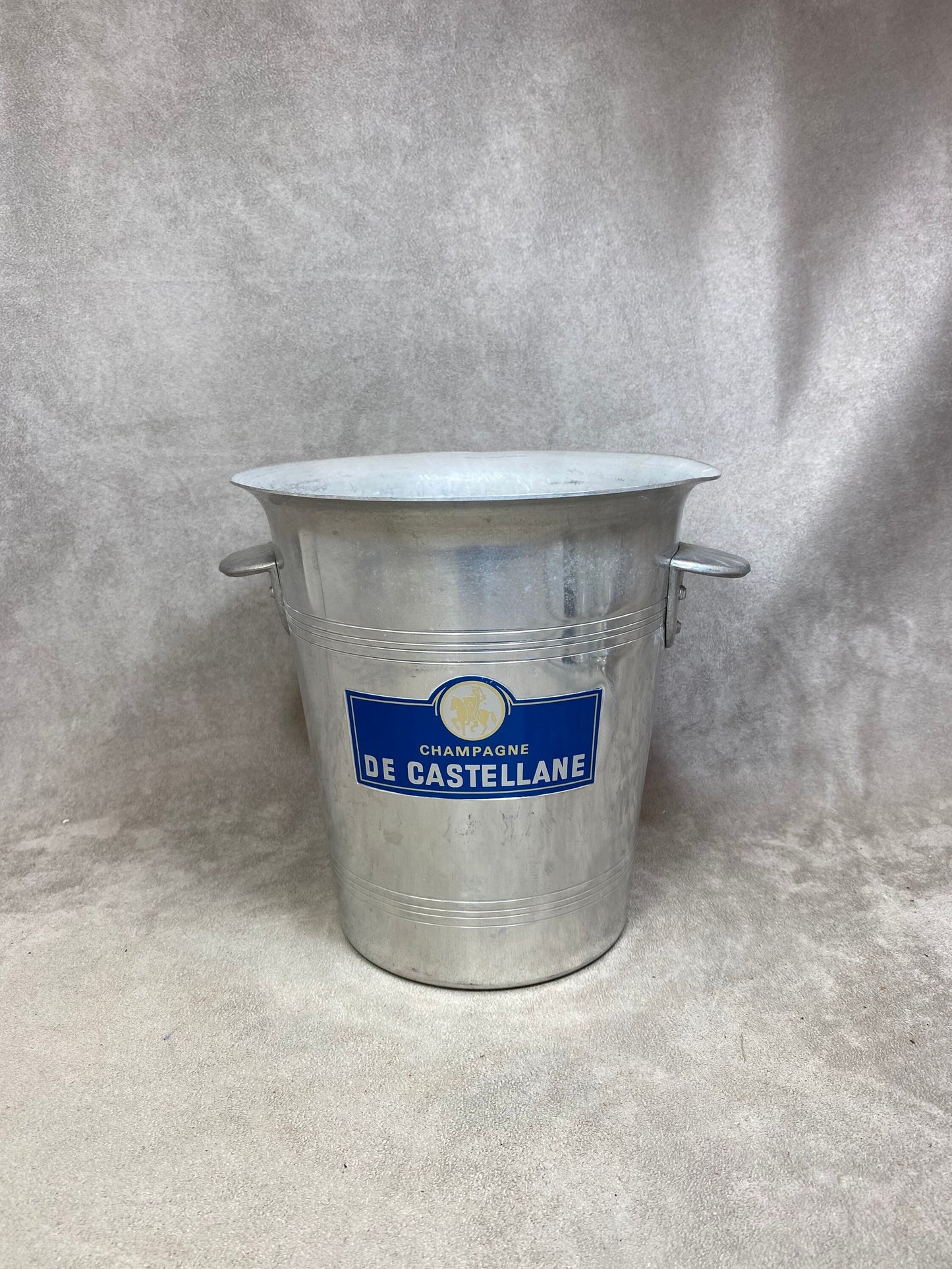 Seau à champagne De Castellane  en aluminium  vintage Made in France