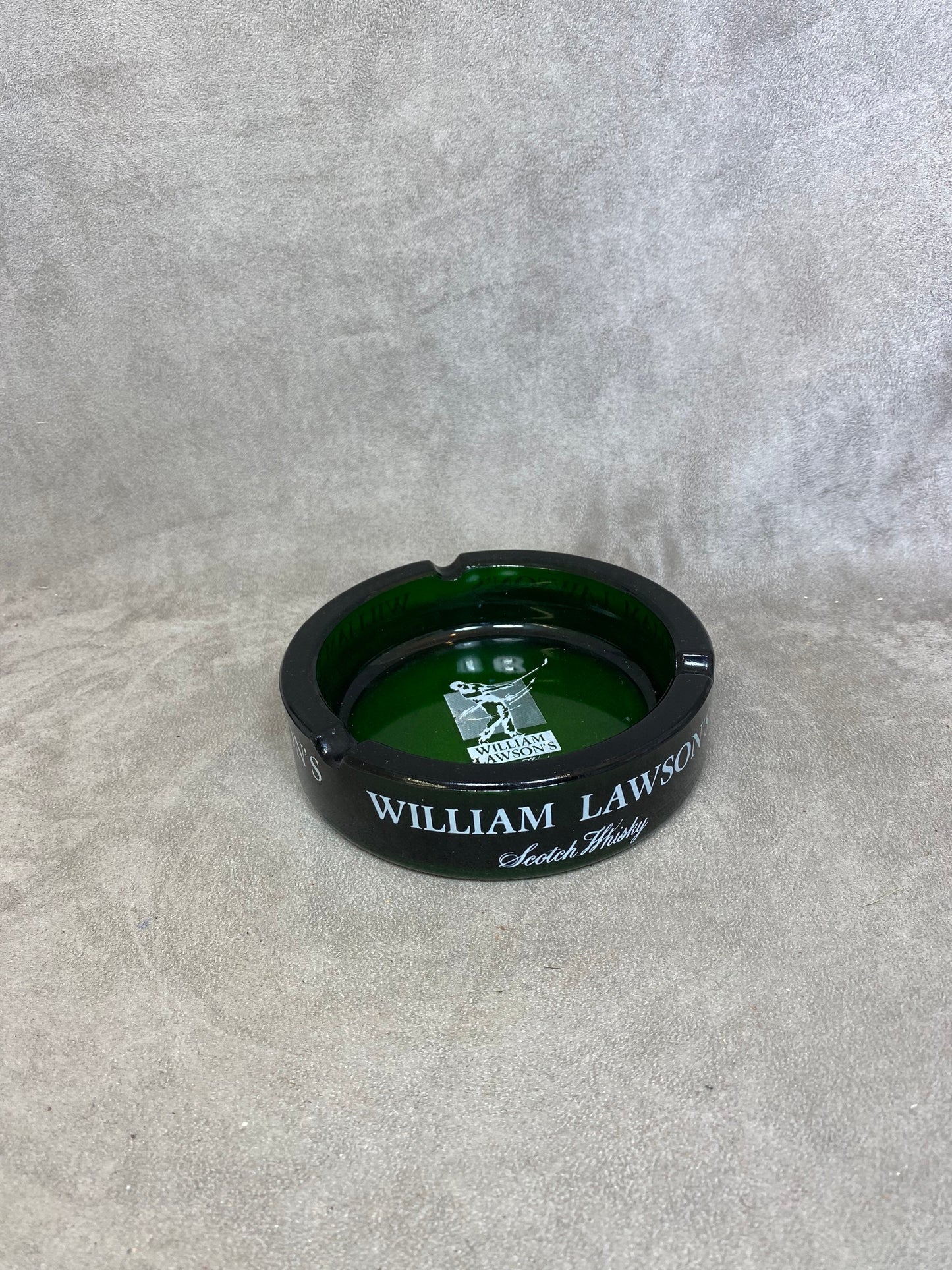 Grand cendrier en verre vert whisky William Lawson  vintage made in France