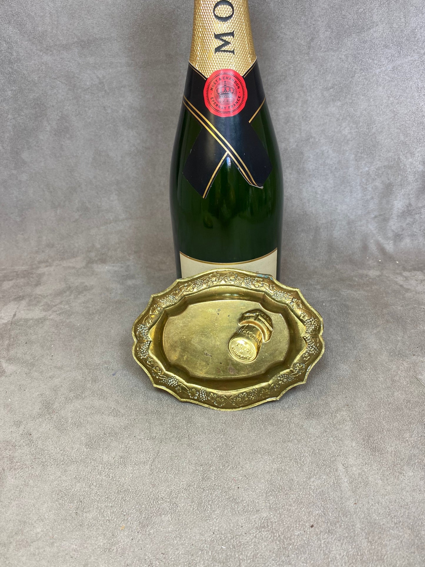 RARE Cendrier vide poche en laiton vintage champagne Moet&Chandon Années 1950 Made in France