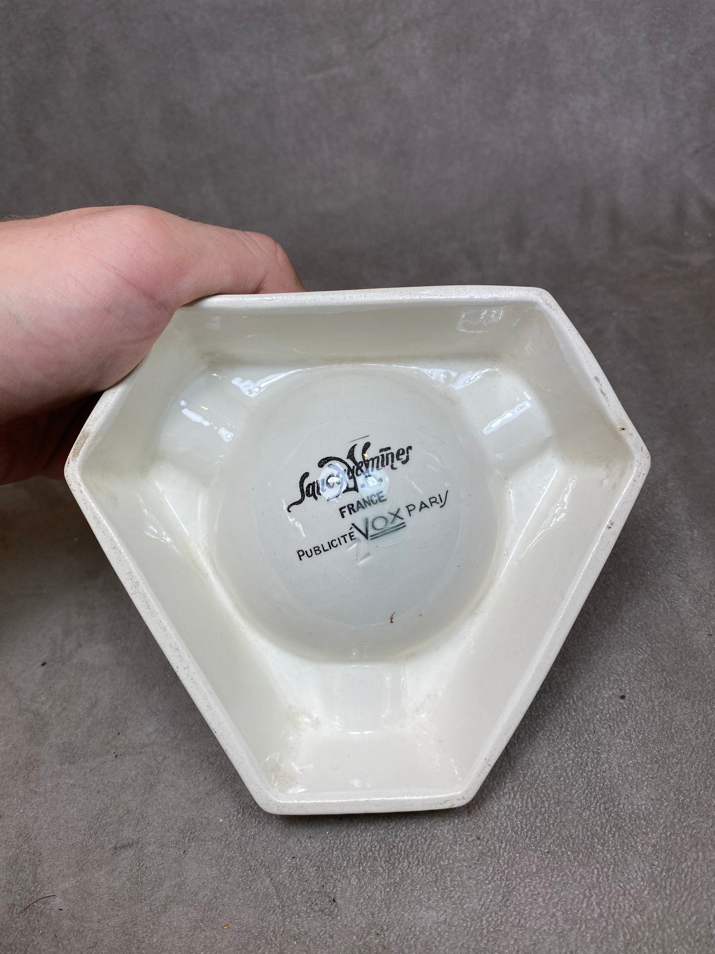 RARE Vintage MARTINI triangular advertising ashtray in Sarreguemines earthenware Made in France 1950s