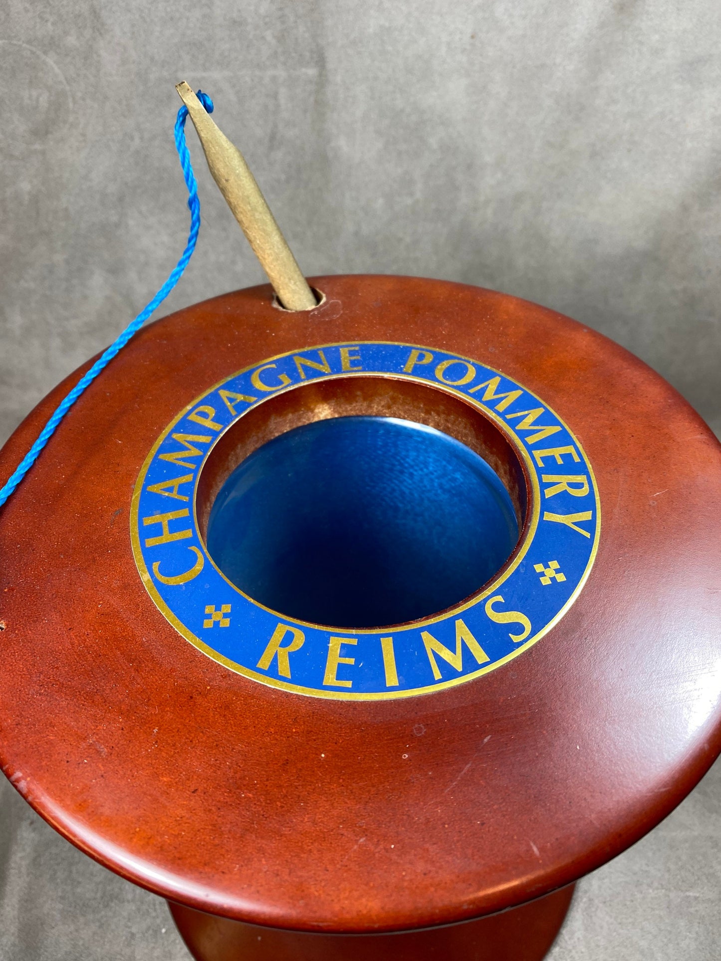 SELTENER POMMERY Vintage Champagnerkühler Einzigartige Originalrolle