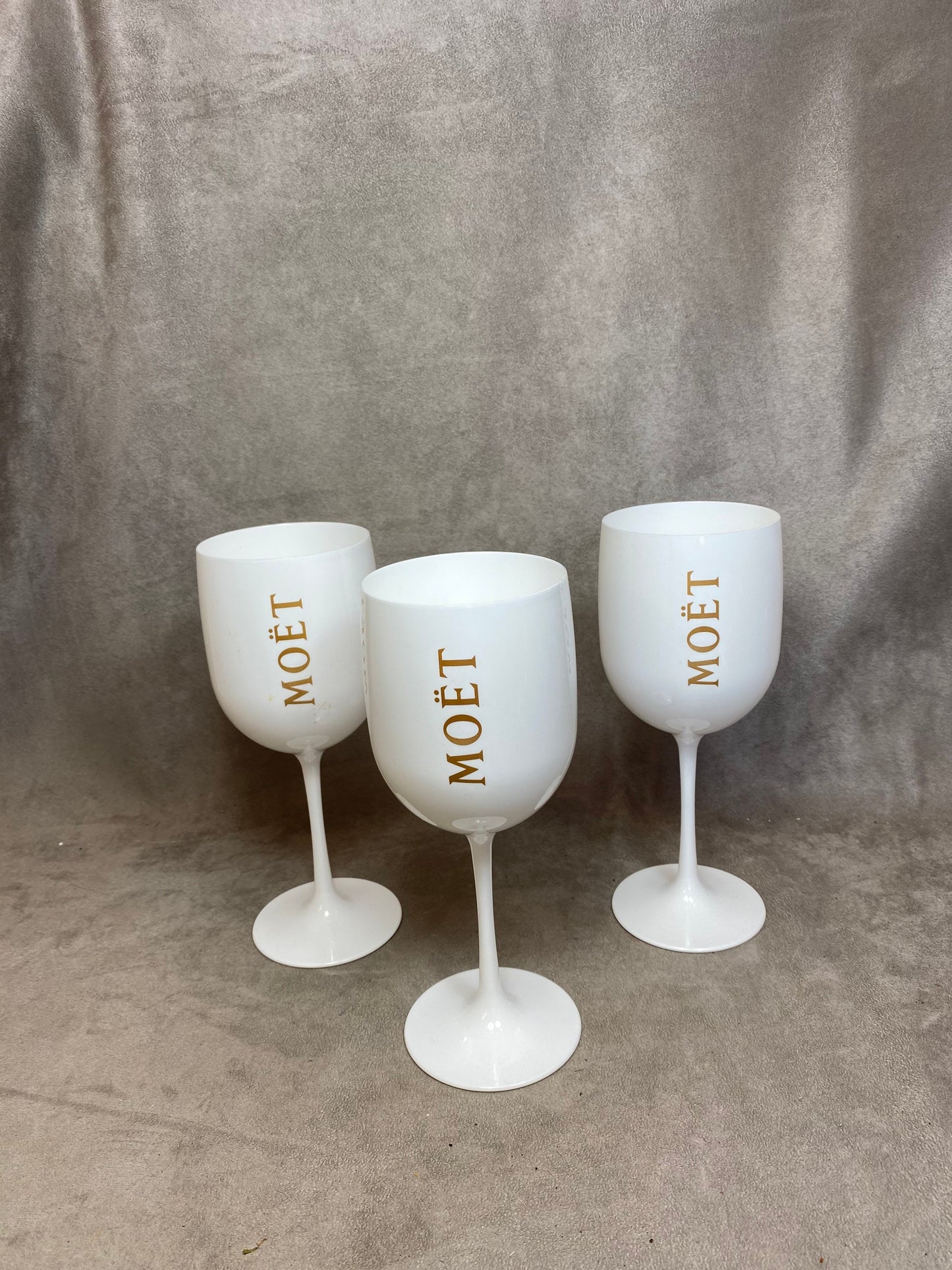 RARE Set of 3 XXL Flutes in white and gold plexiglass Moët &amp; Chandon