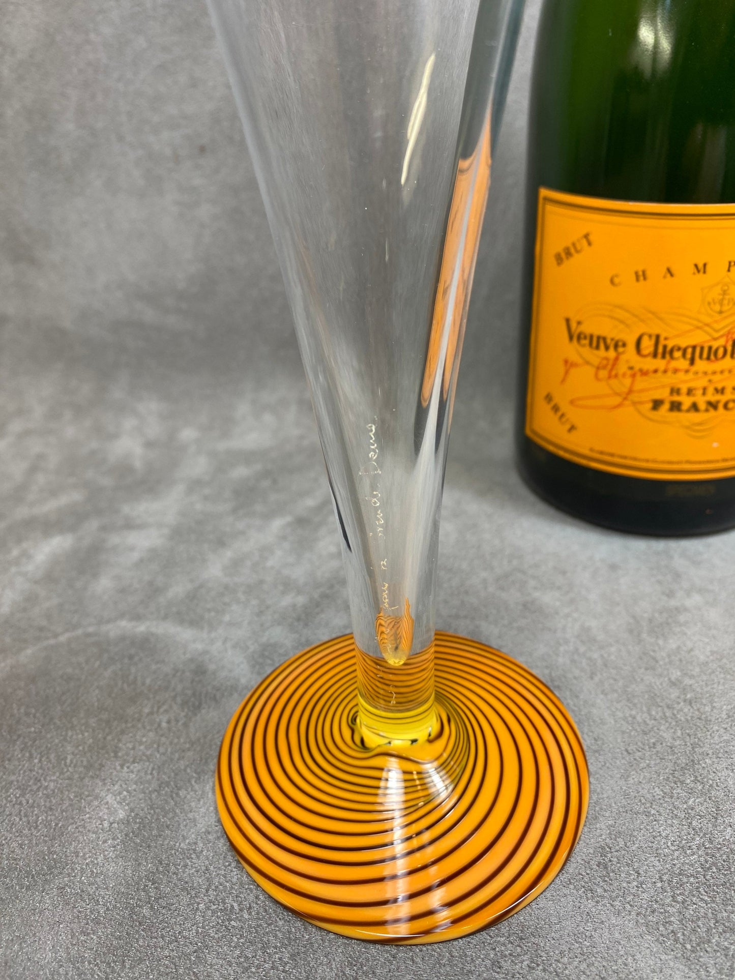 VERY RARE Veuve Clicquot 2 Magnificent La Grande Dame Champagne Flutes in Murano Glass Handmade by Carlo Moretti Made in Italy