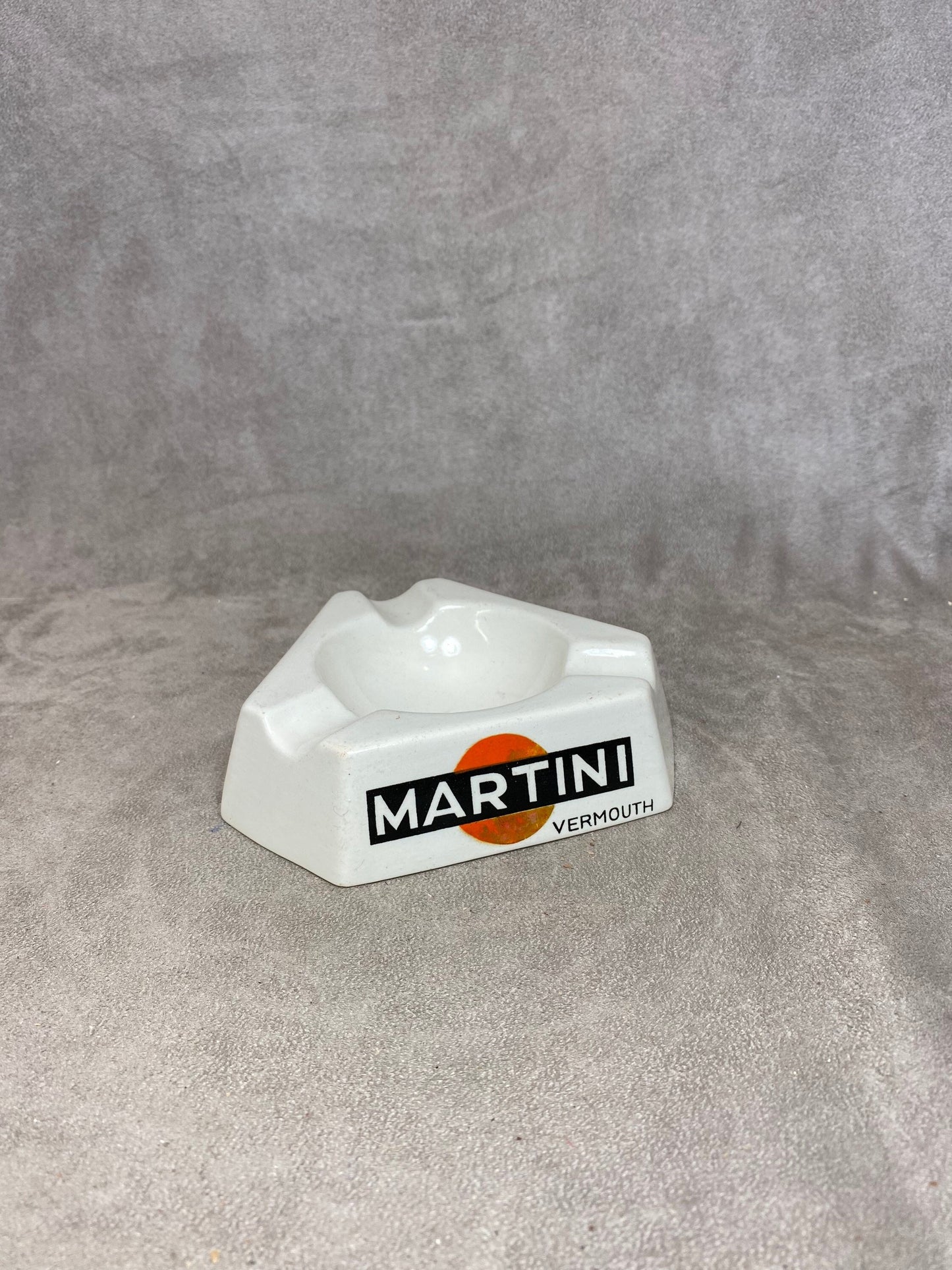 RARE Vintage MARTINI triangular advertising ashtray in Sarreguemines earthenware Made in France 1950s