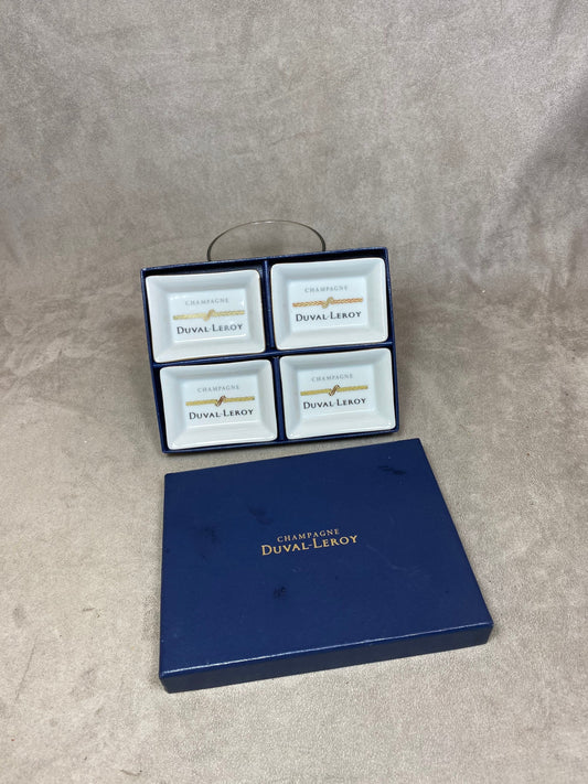 Set de 4 cendrier en faience blanche en coffret  vintage champagne Duval-Leroy Années 1990