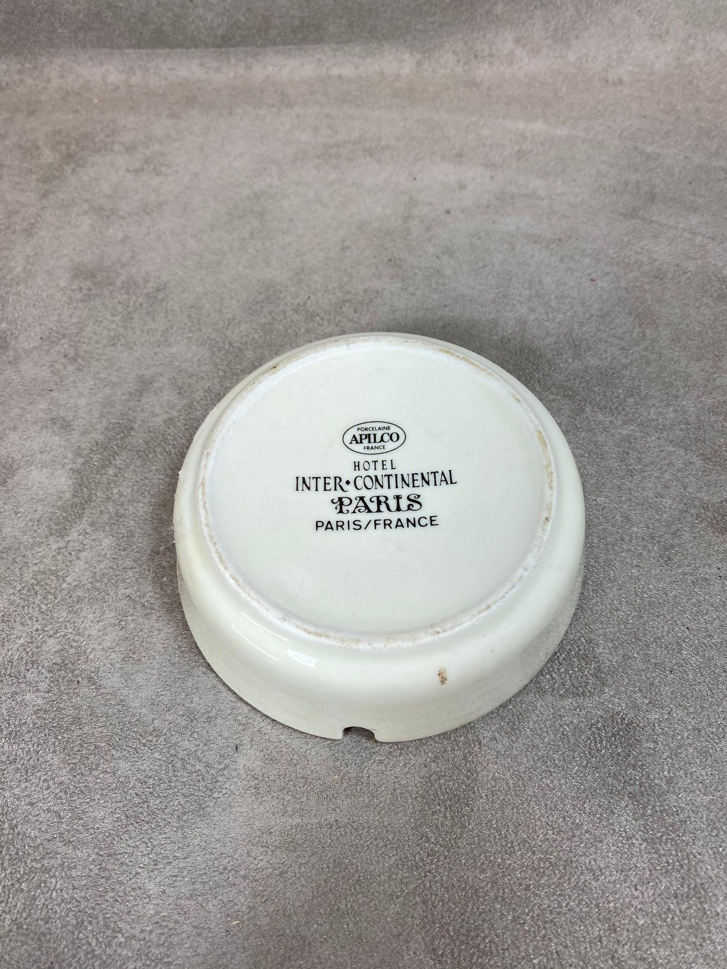 Vintage advertising ashtray from the luxury hotel Intercontinental Paris in white earthenware, 1970s