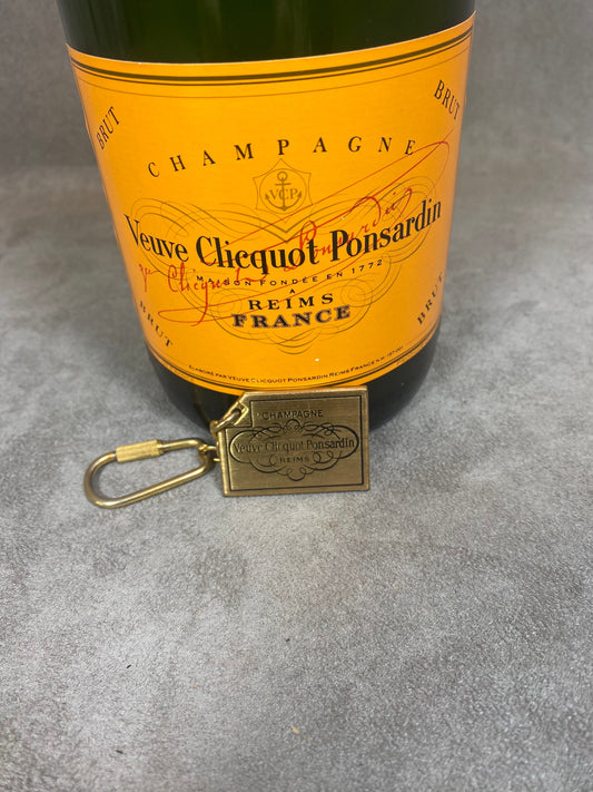 RARE Veuve Clicquot key ring in vintage patinated gold metal Made in France 1980s