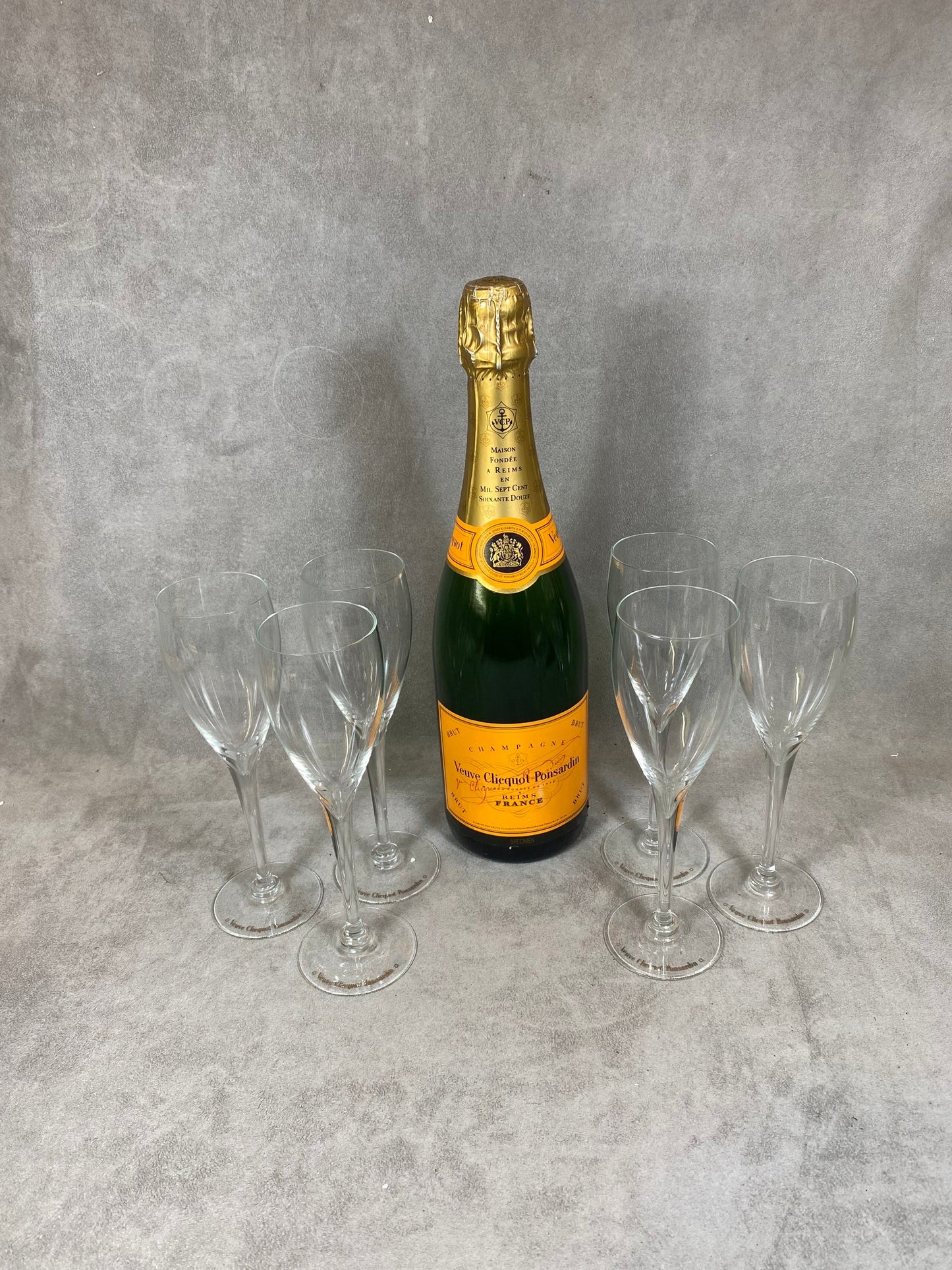 RARE 6 Veuve Clicquot Flutes The authentic vintage mouth-blown glass made in France