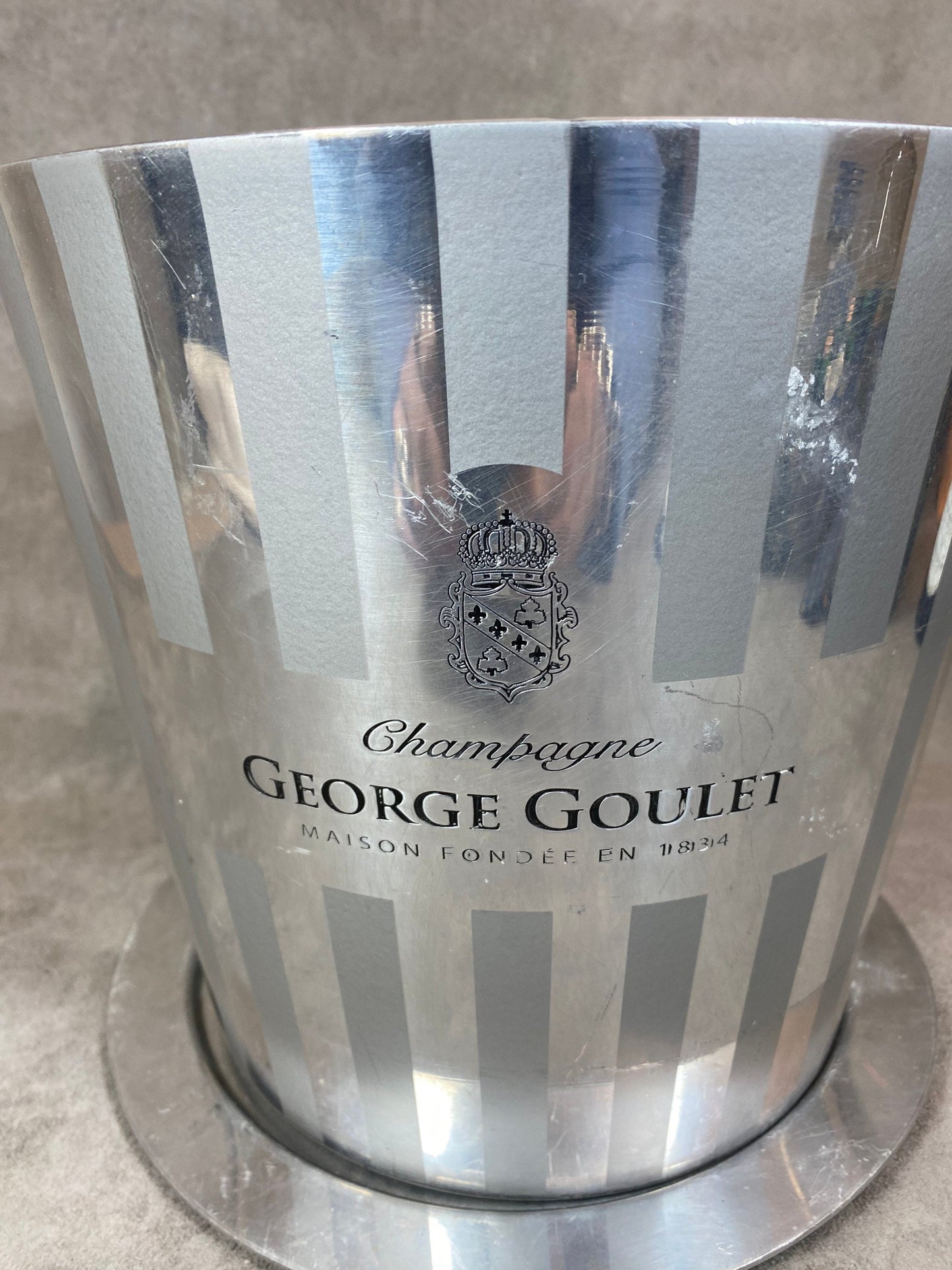 Seau à champagne ou à magnum champagne George Goulet en métal Made in France Années 1970