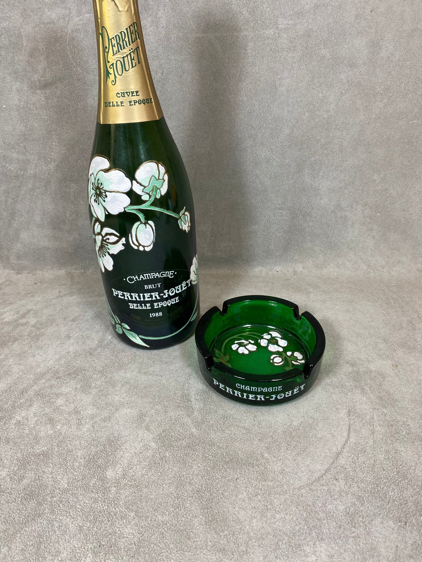 Cendrier en verre vintage champagne Perrier-Jouët Belle Epoque Années 1970