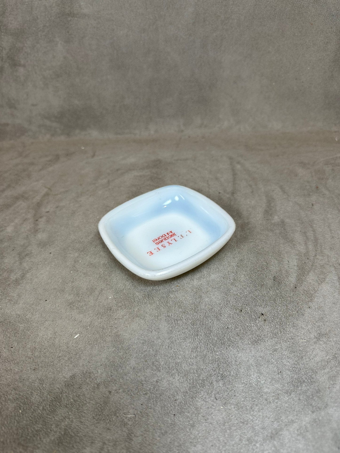 Advertising ashtray in Opalex, L'Elysée Jacques Borel, Made in France, Vintage 1980