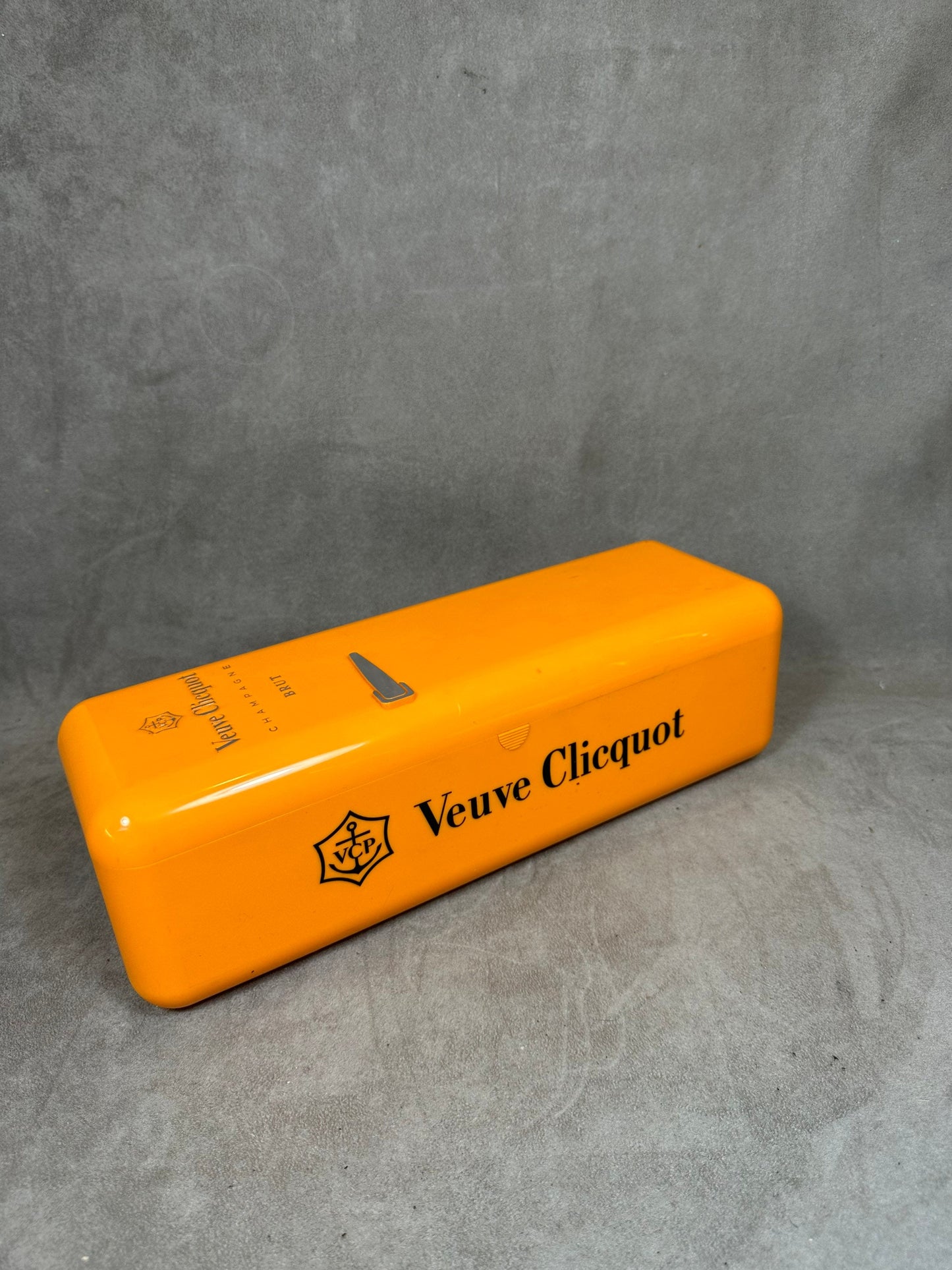 Veuve Clicquot Orangenkühler für Champagnerflasche, Veuve Clicquot Geschenkbox, Französischer Champagner, Champagnergeschenk Made in France