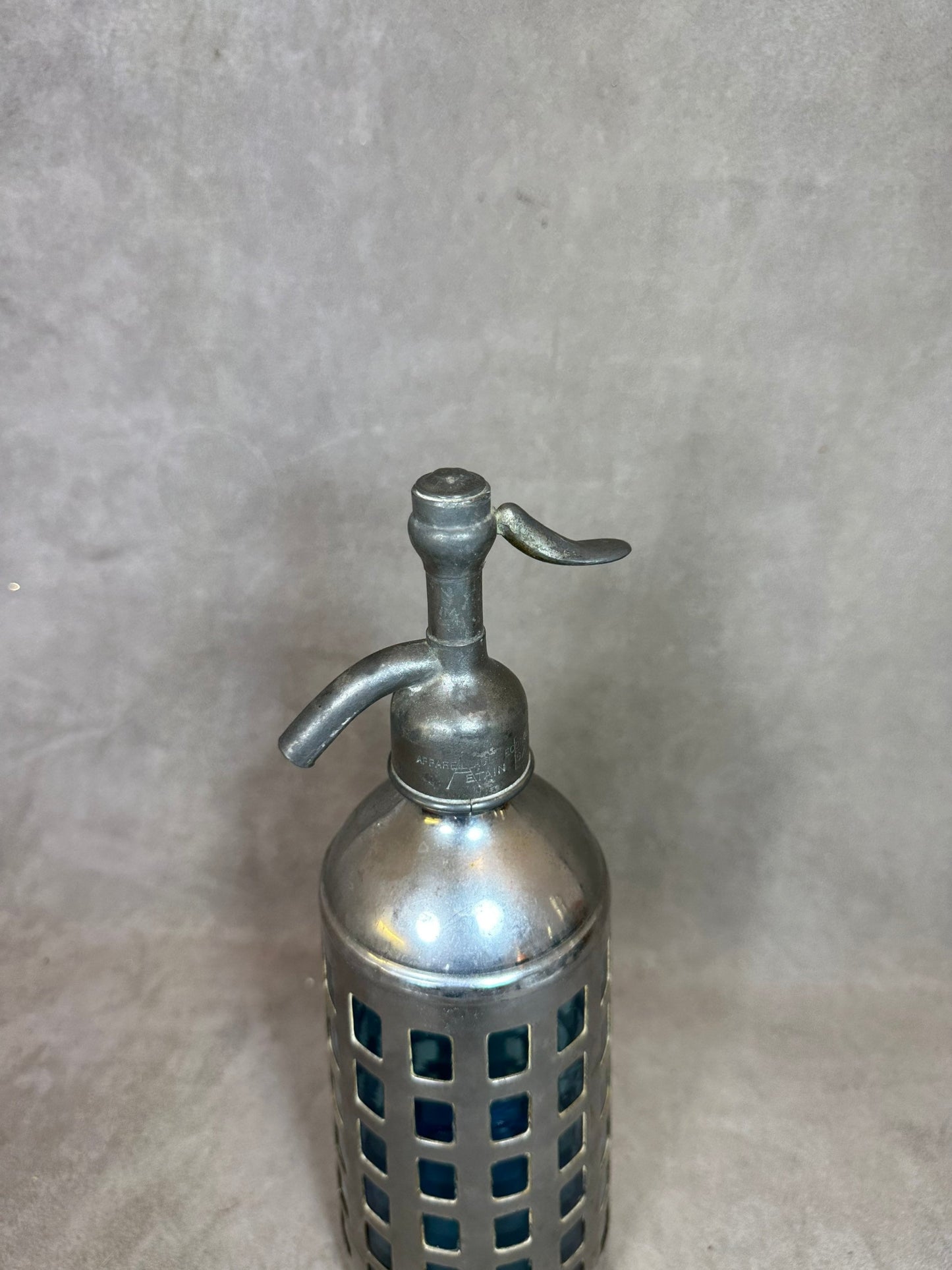 RARE Siphon à eau de seltz vintage en verre bleu cerclé de métal Gazo-Siphon etain sans plomb  Made in France