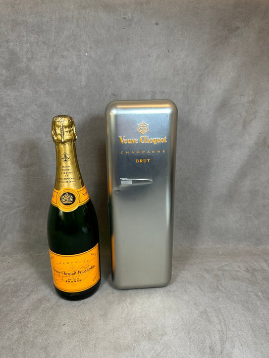 Veuve Clicquot réfrigérateur inox pour bouteille de champagne coffret Veuve Clicquot, Champagne français, Cadeau Champagne Made in France